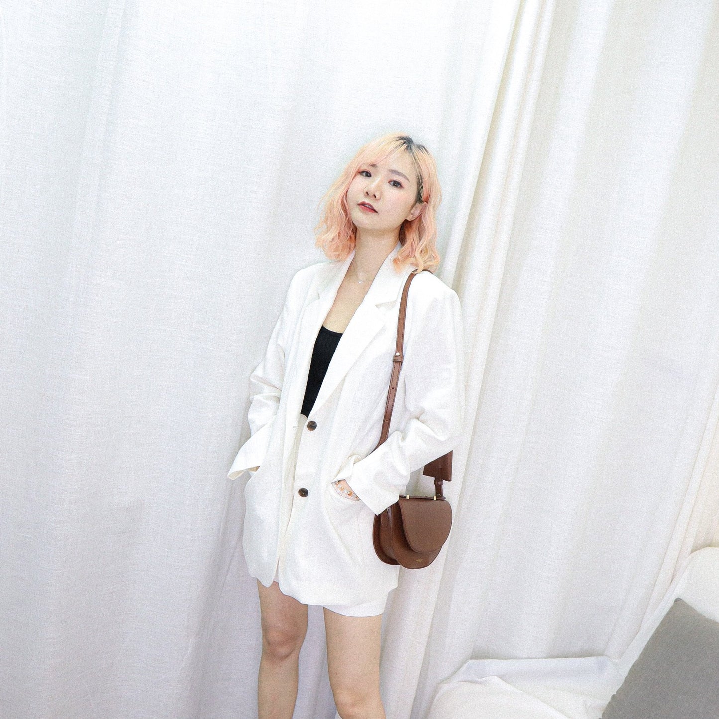 #C031 WHITE THEME OUTER - Letta A