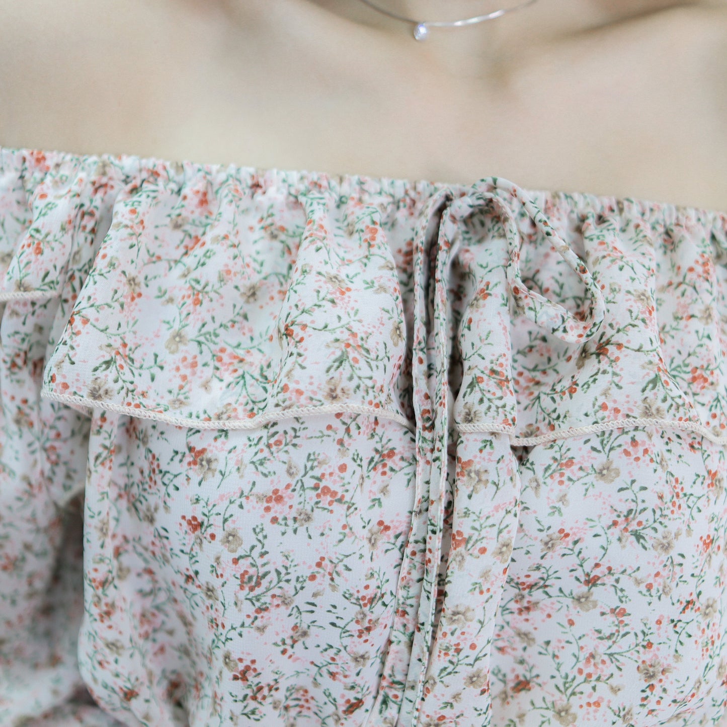 T394 DAISY OFF-SHOULDER TOP - Letta A