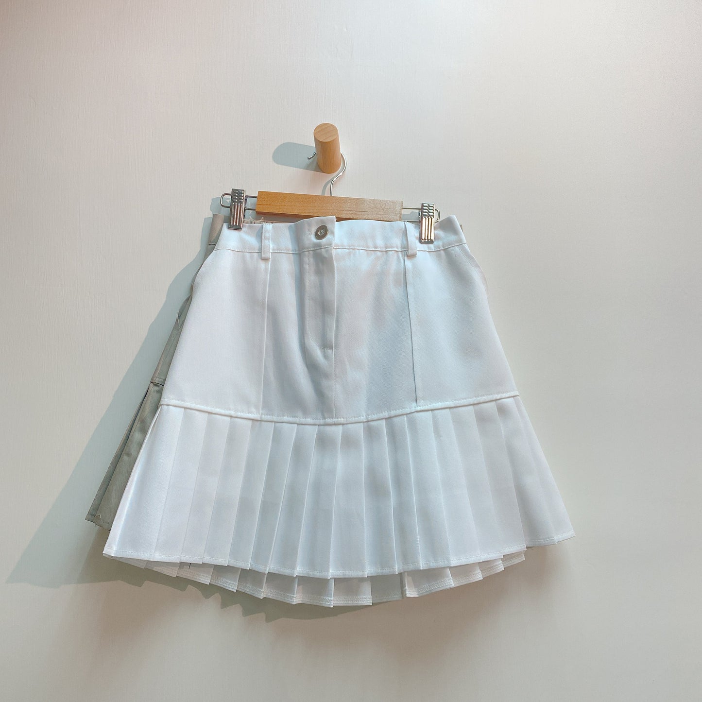 #B101 HOLD MY HANDS SKIRT - Letta A