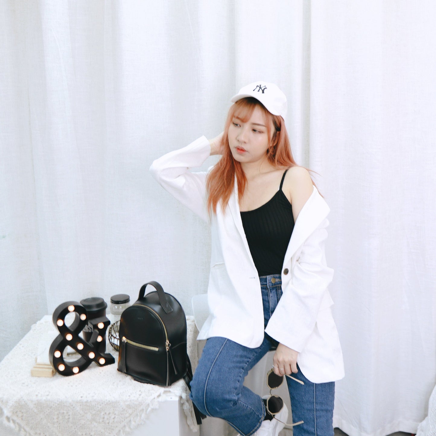 #C031 WHITE THEME OUTER - Letta A