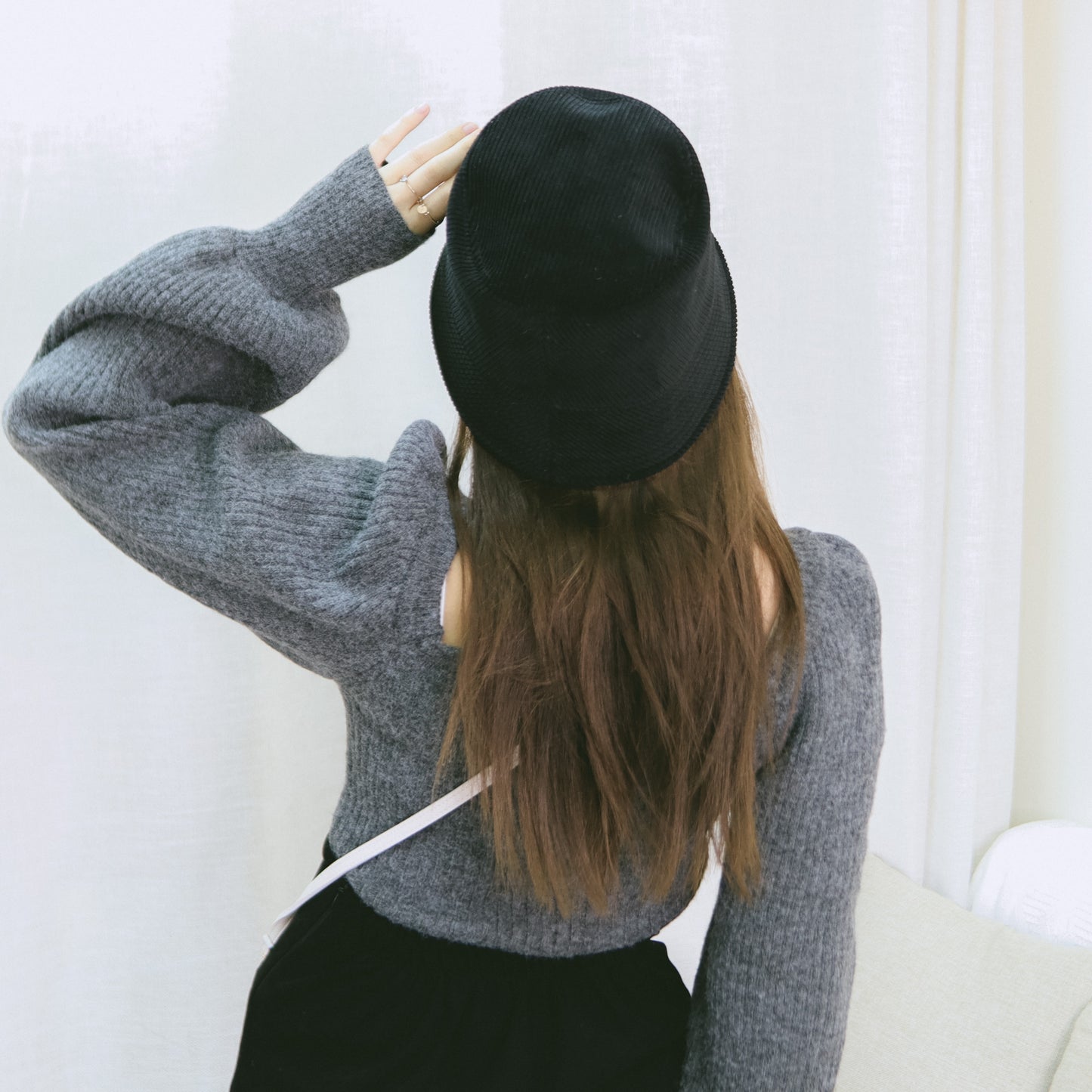 T411 WHAT AM I KNIT TOP