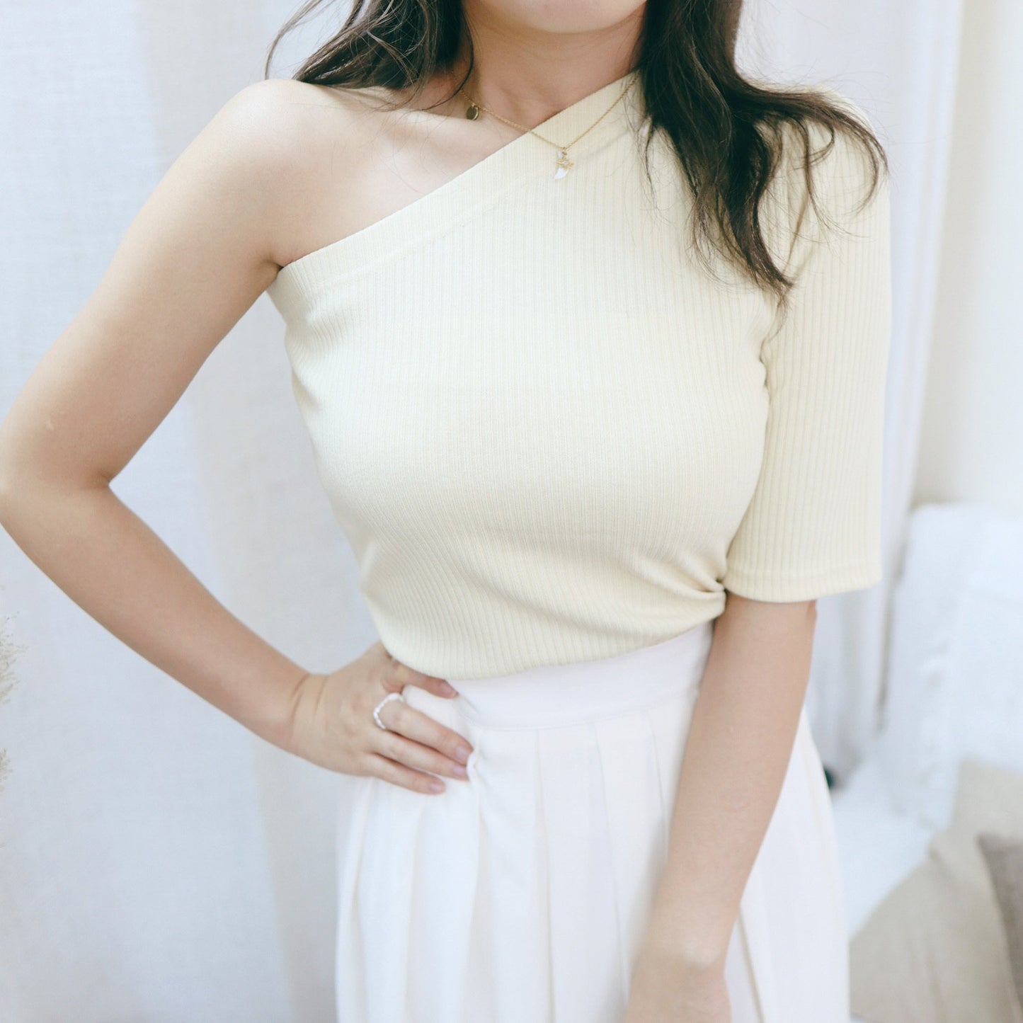 #T322 HAPPY DAY OFFSHOULDER TOP - Letta A