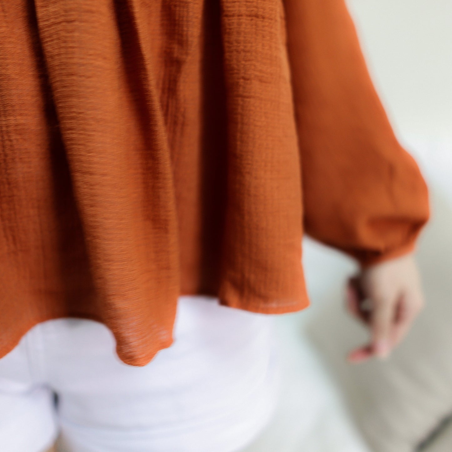 T392 ARITA V-NECK TOP - Letta A