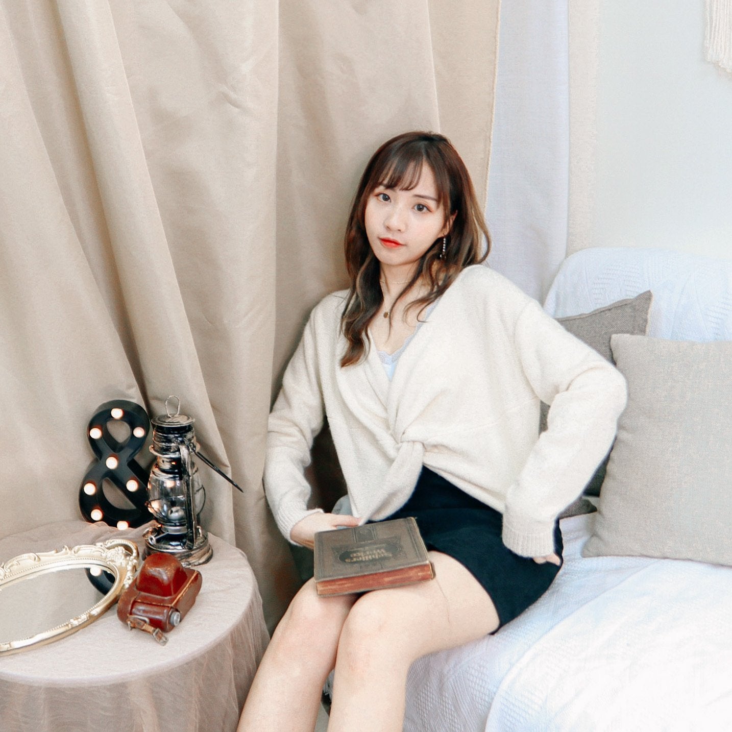 T385 IN LOVE CROSS SWEATER - Letta A