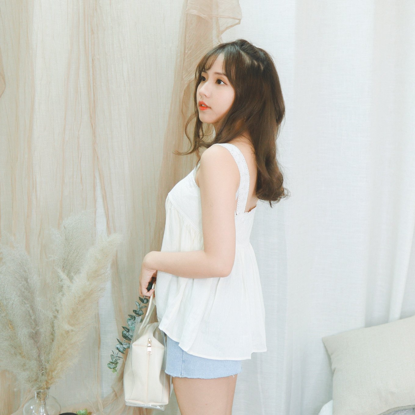 #T316 PANCAKE LACE VEST - Letta A