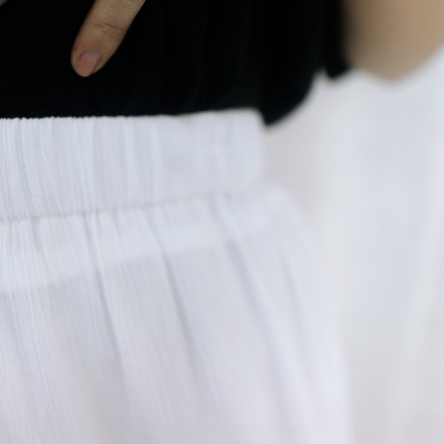 #B096 IN BETWEEN SKIRT - Letta A