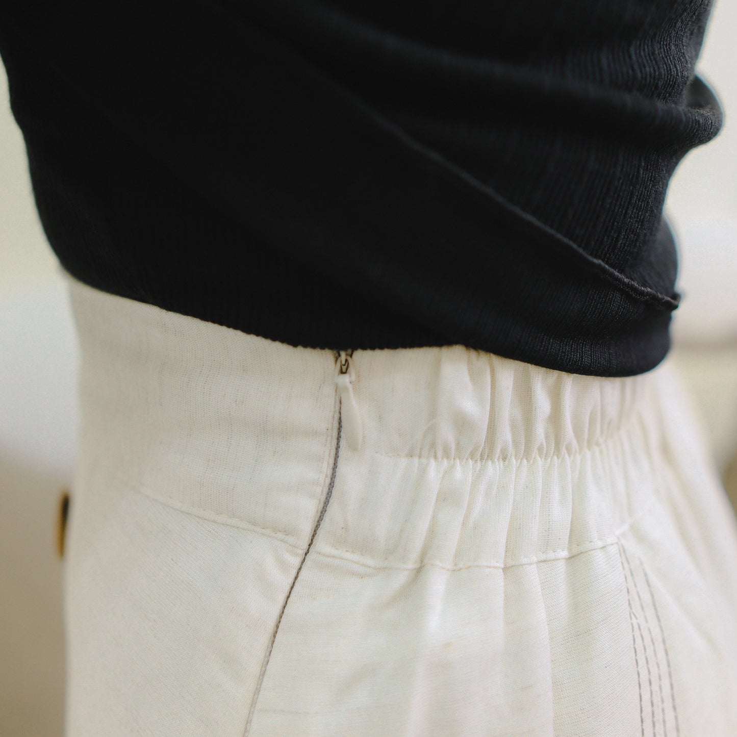 B187 MIDI SKIRT