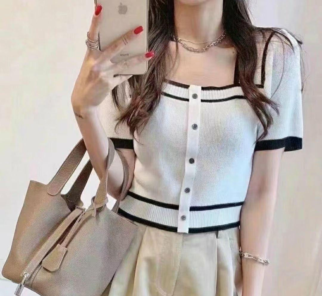 T522 FRIDAY KNIT TOP