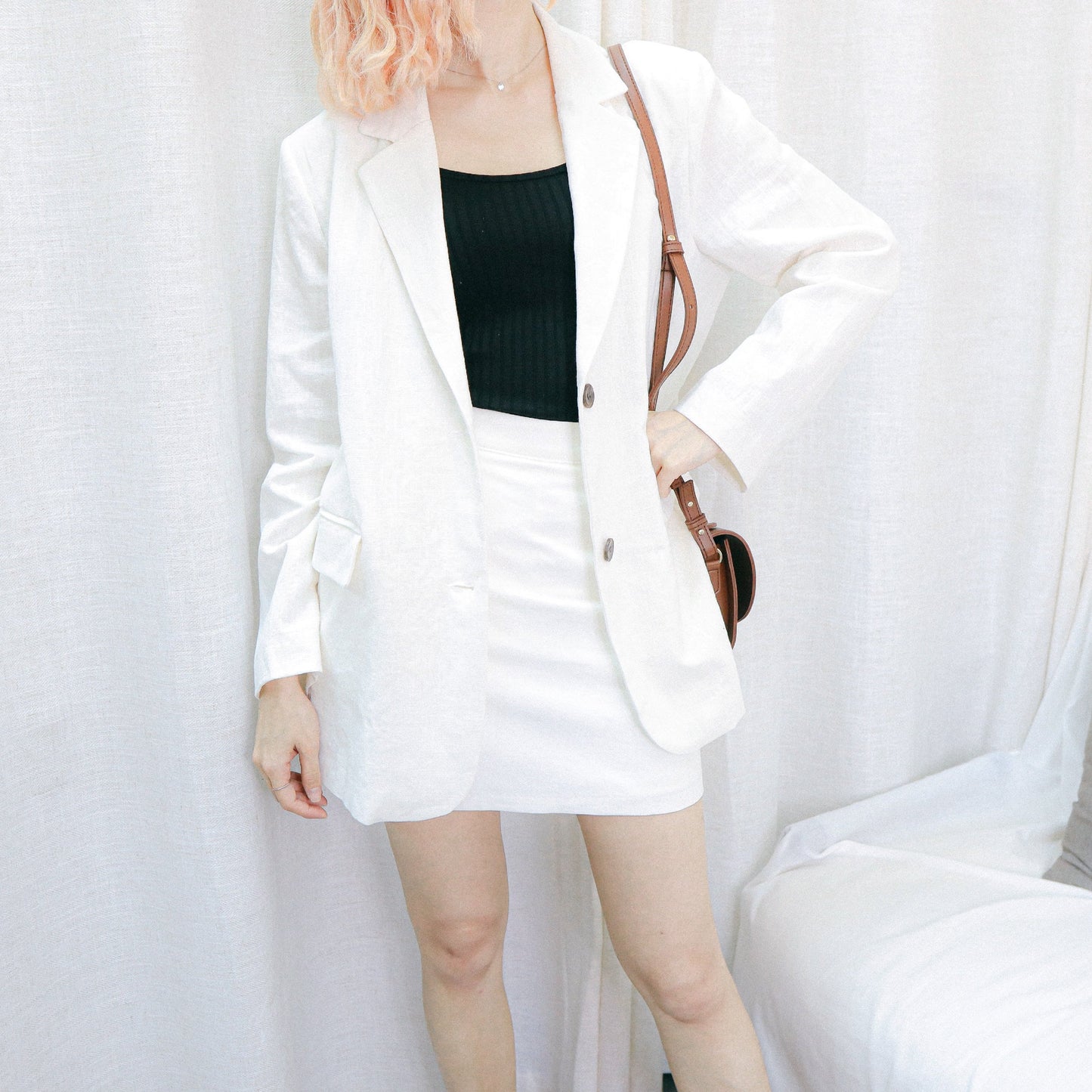 #C031 WHITE THEME OUTER - Letta A