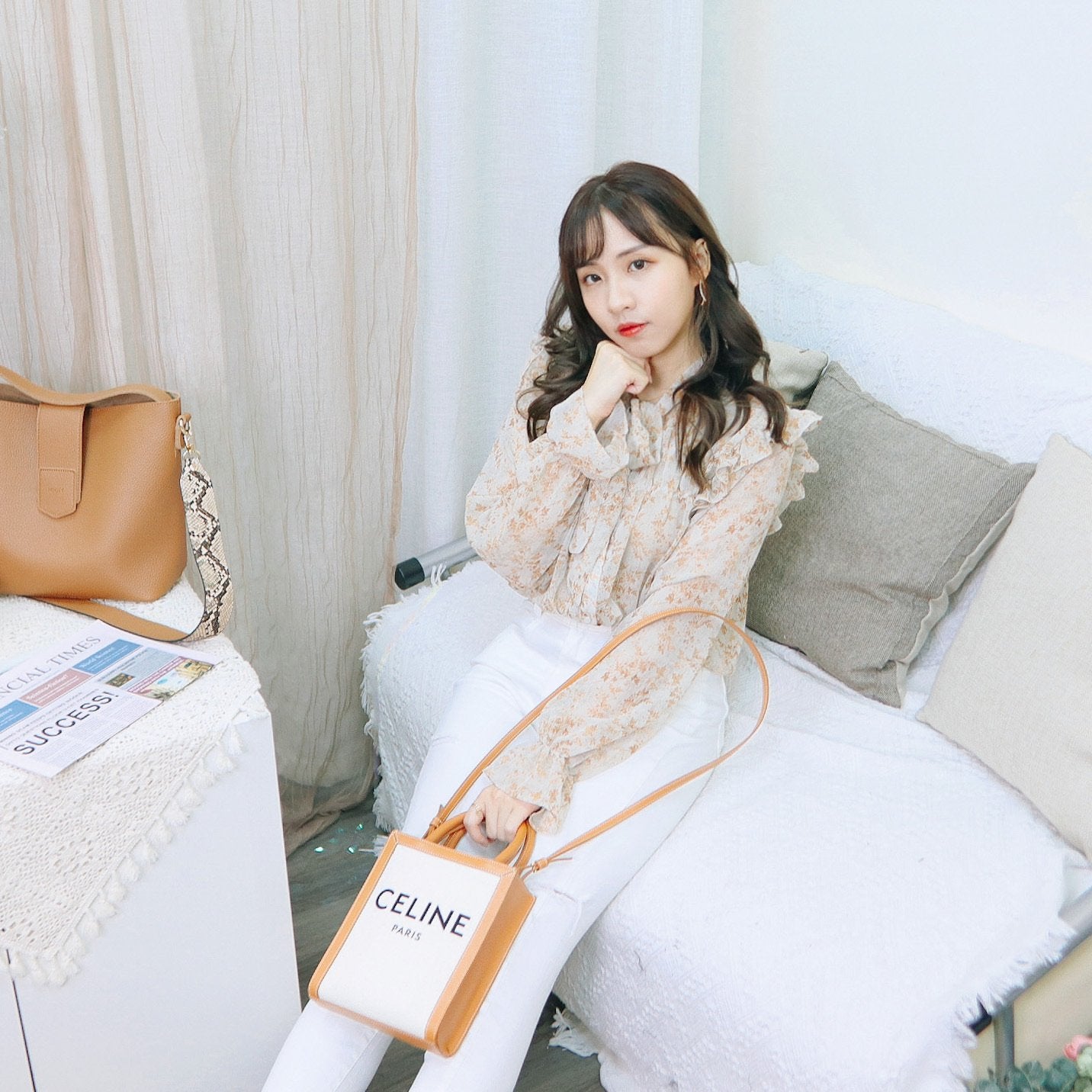 T368 ONNI FLORAL BLOUSE - Letta A