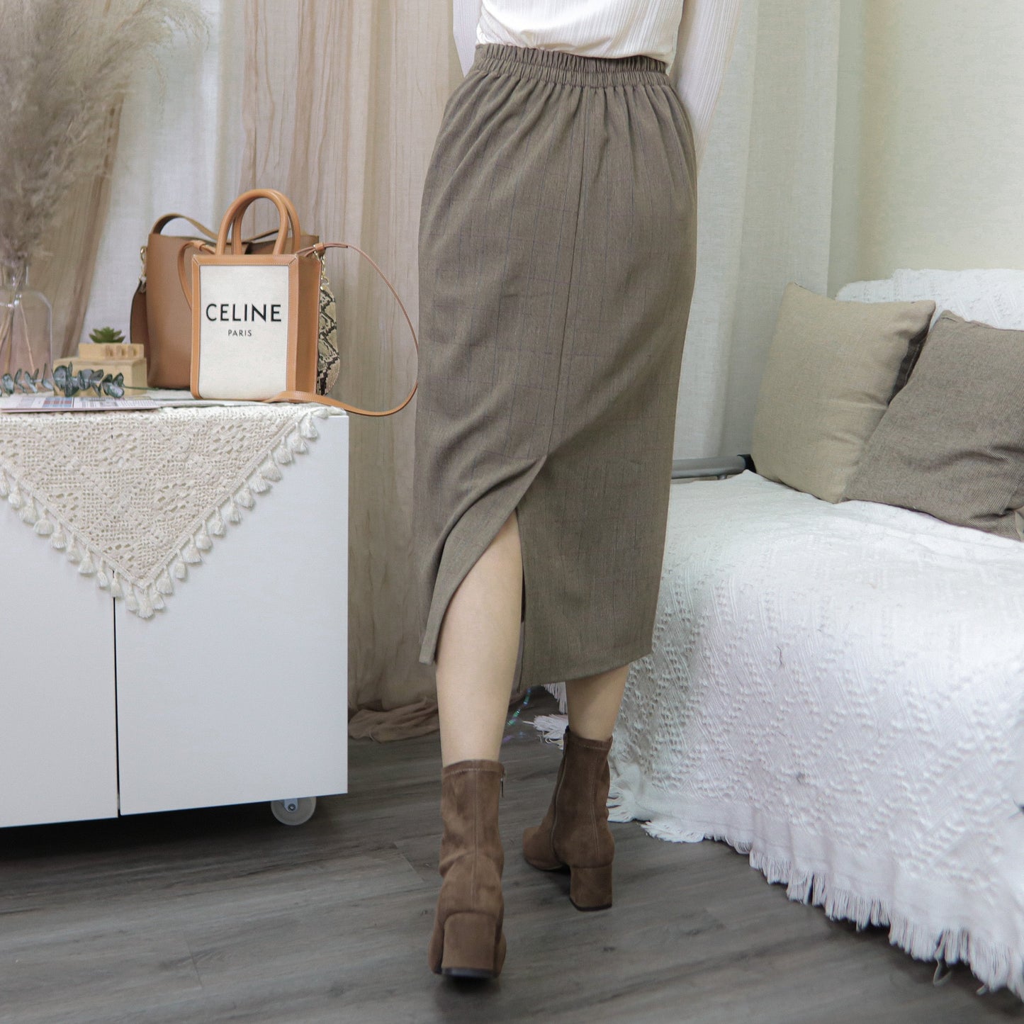 B119 MUST DO IT SKIRT - Letta A
