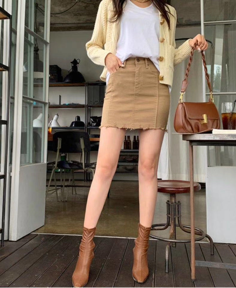 B130 COFFEE DENIM SKIRT