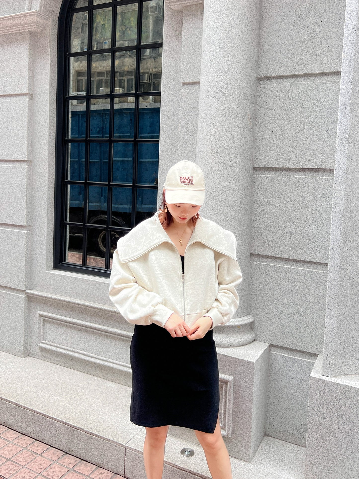 C068 OATMEAL OUTER