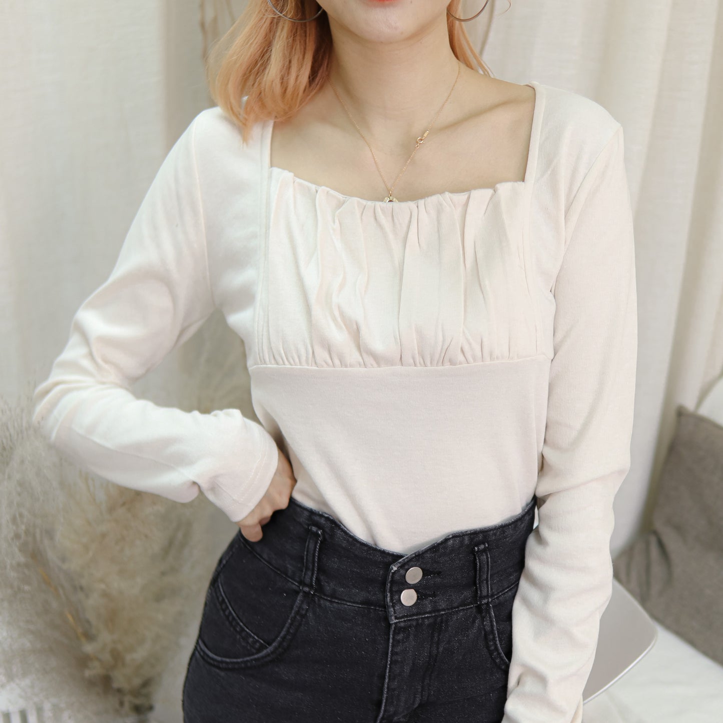 T484 LOOK TOP