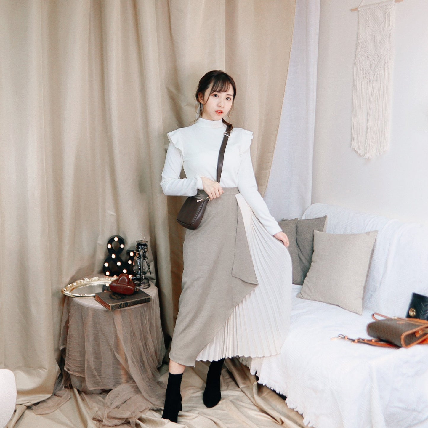 B124 STYLISH CHECKED SKIRT - Letta A