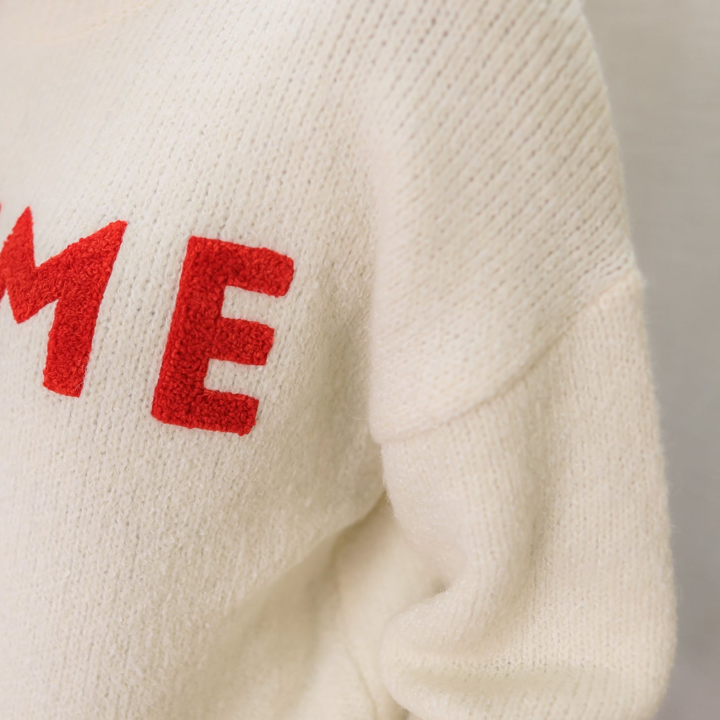 T453 CREME SWEATER