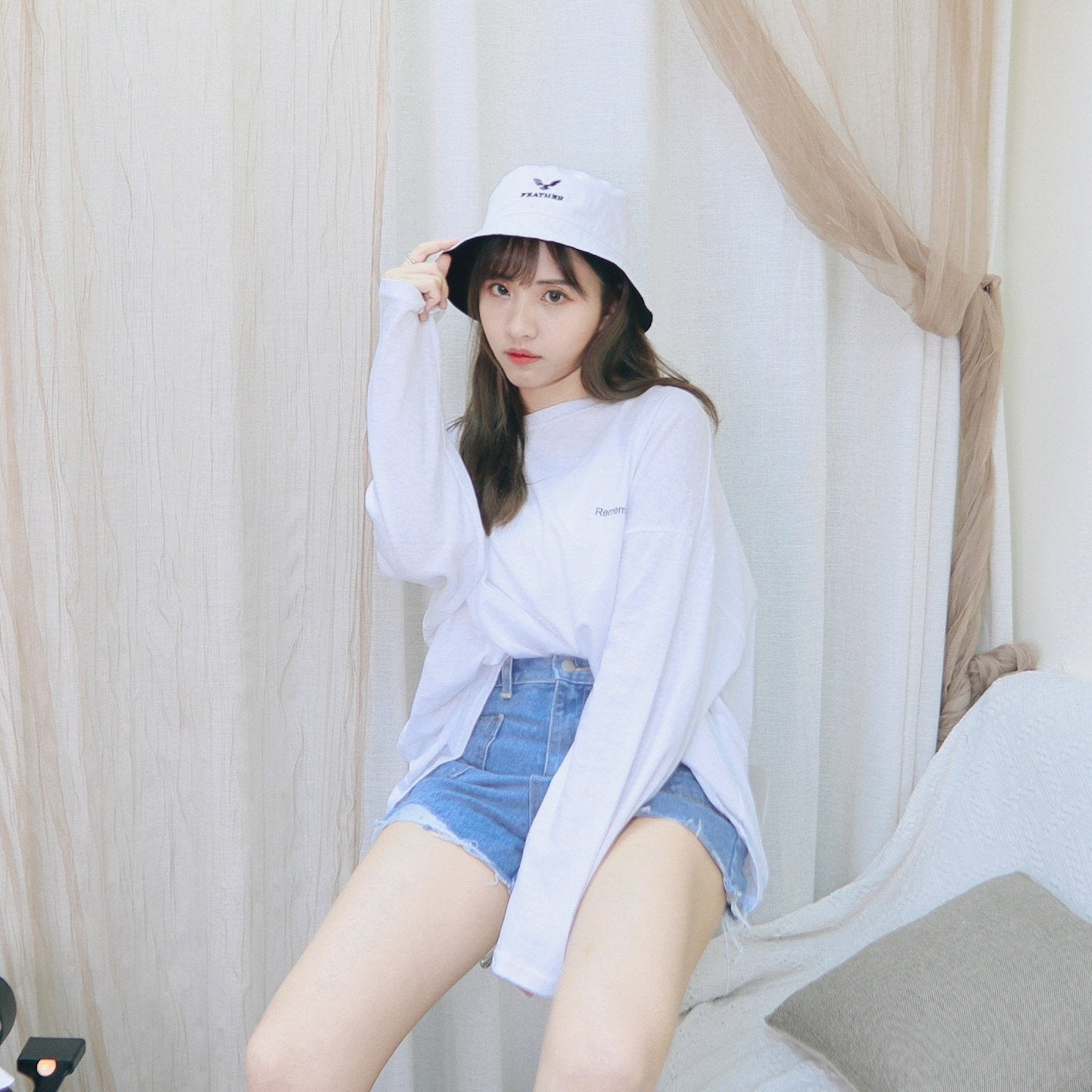 T374 1977 KOREA TEE - Letta A