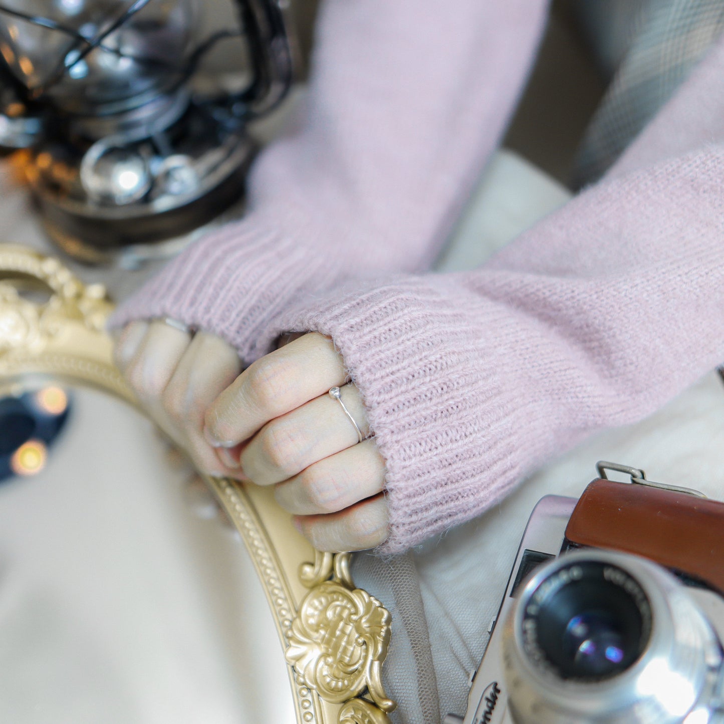 T385 IN LOVE CROSS SWEATER - Letta A