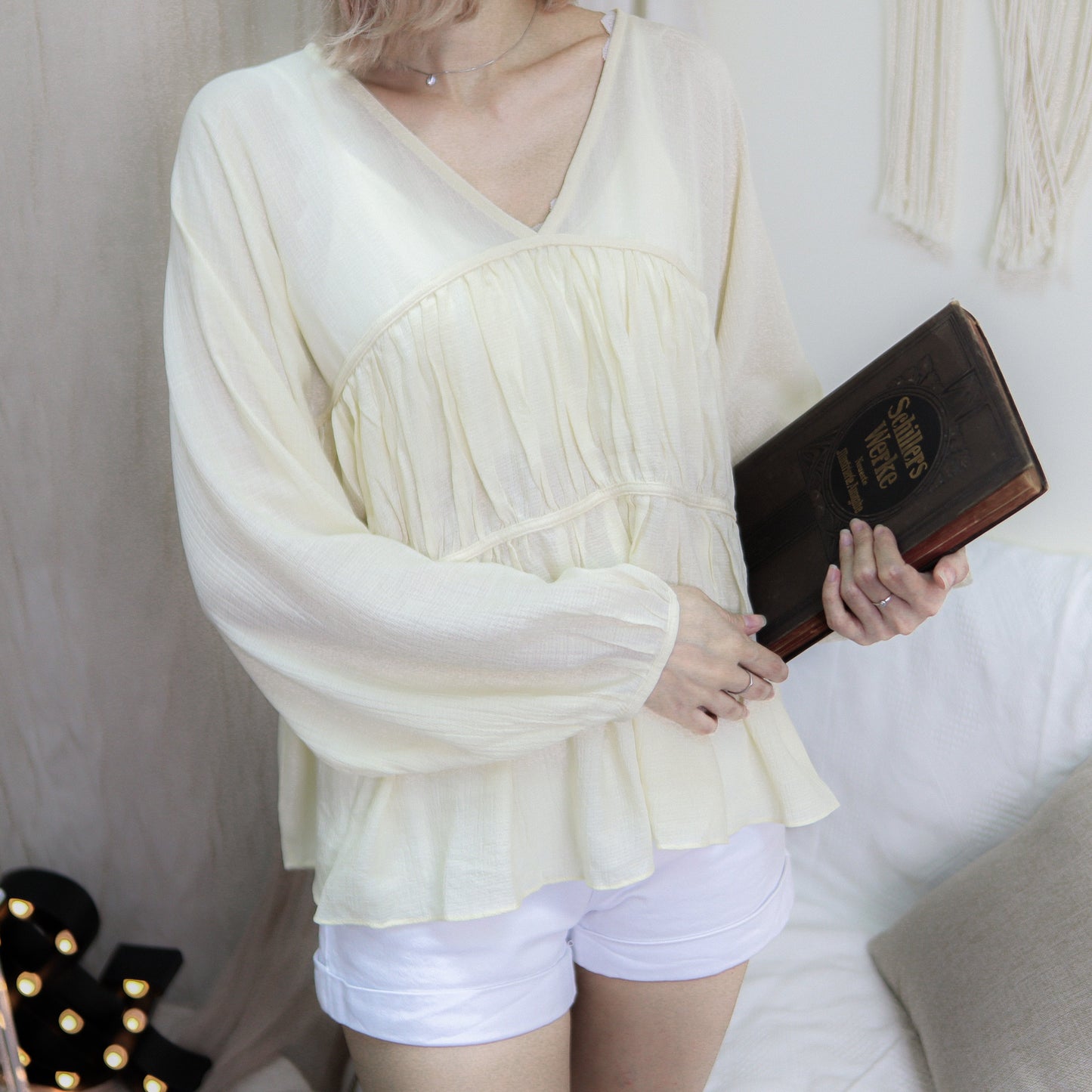 T392 ARITA V-NECK TOP - Letta A