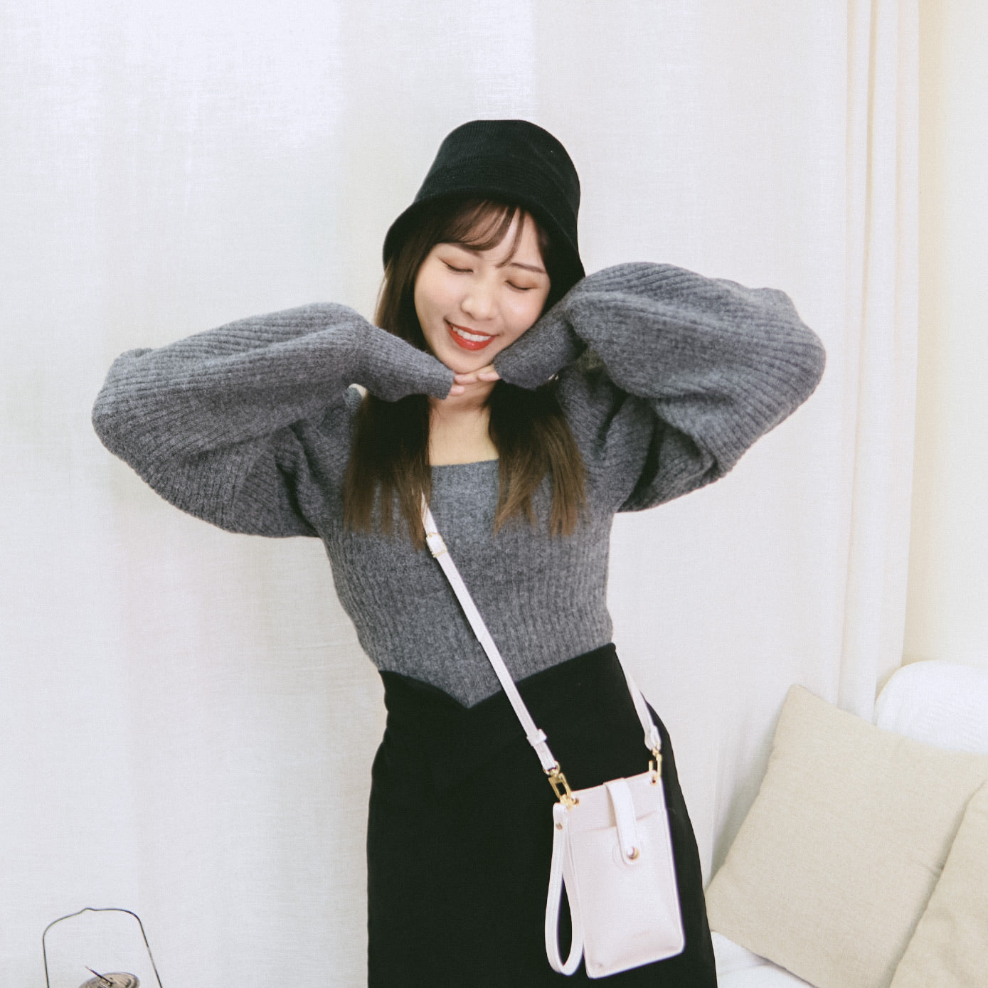T411 WHAT AM I KNIT TOP