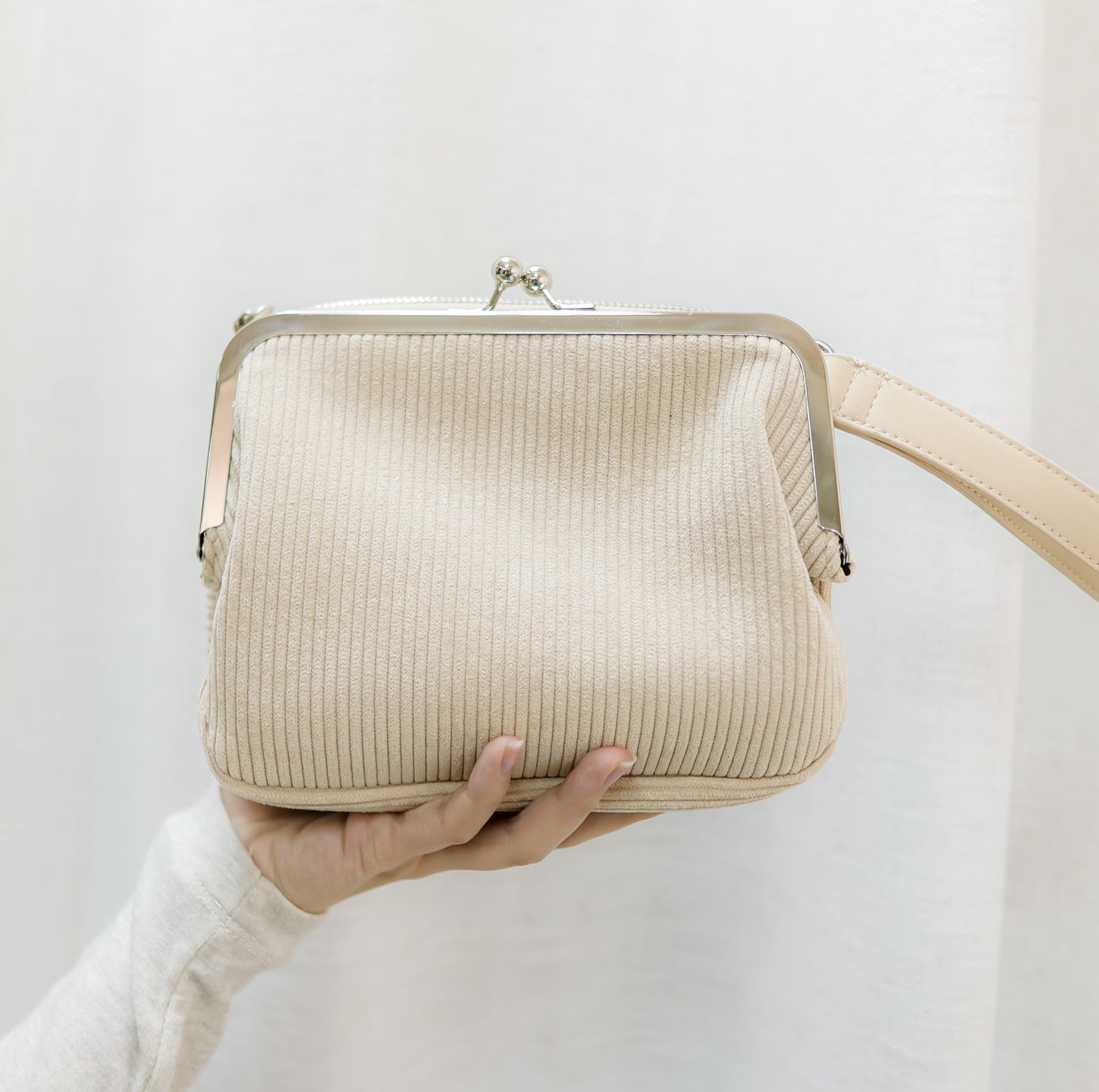 BG023 UNIQUE HANDBAG