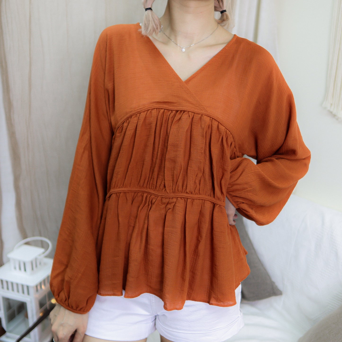 T392 ARITA V-NECK TOP - Letta A