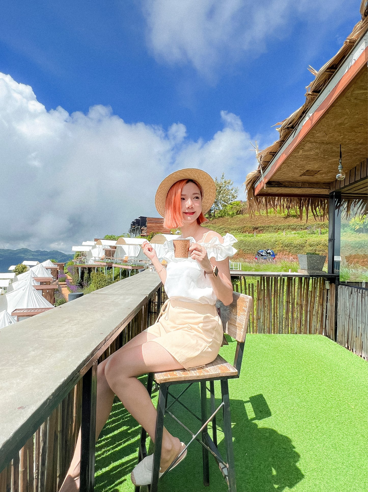 TH012 WHITE RUFFLE TOP