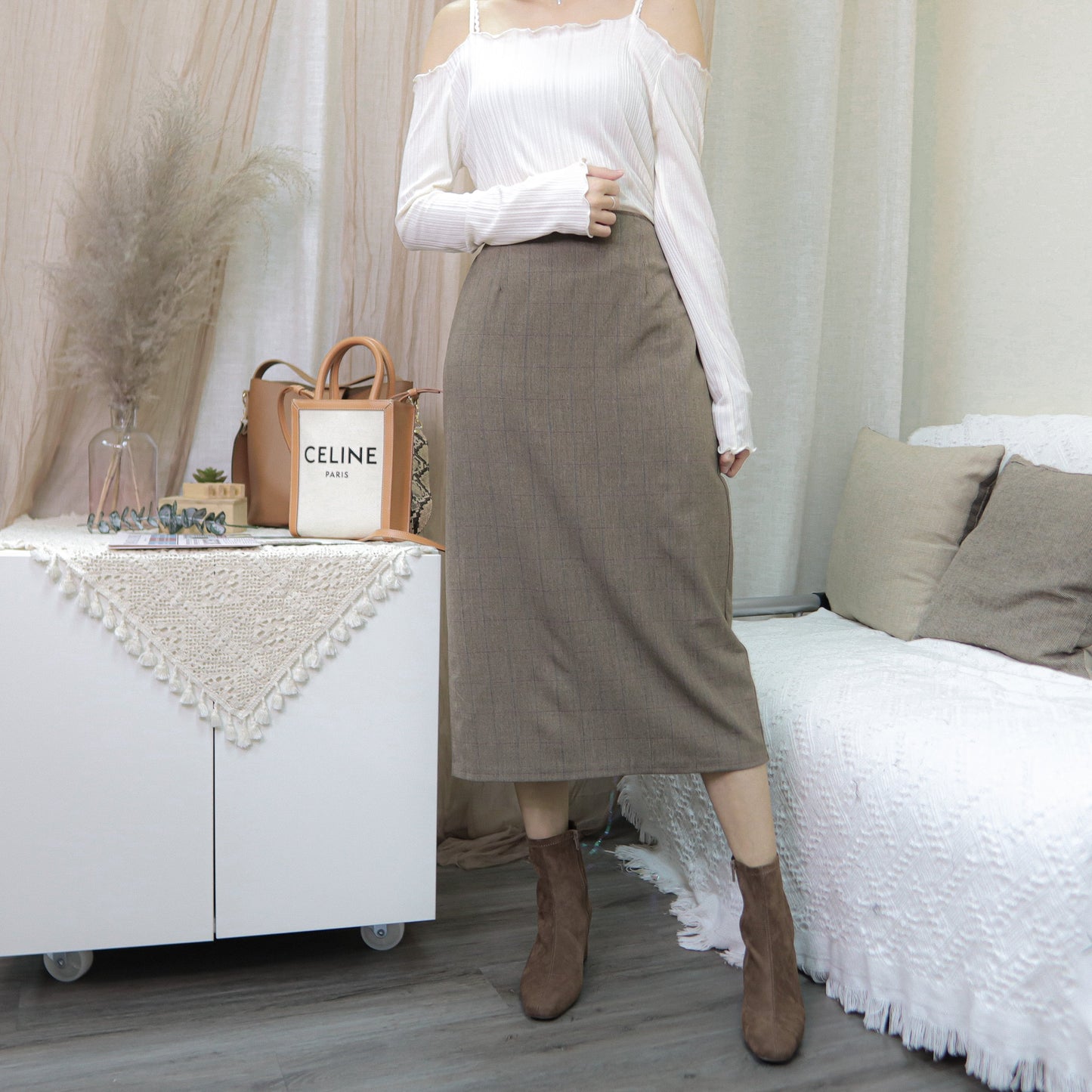 B119 MUST DO IT SKIRT - Letta A