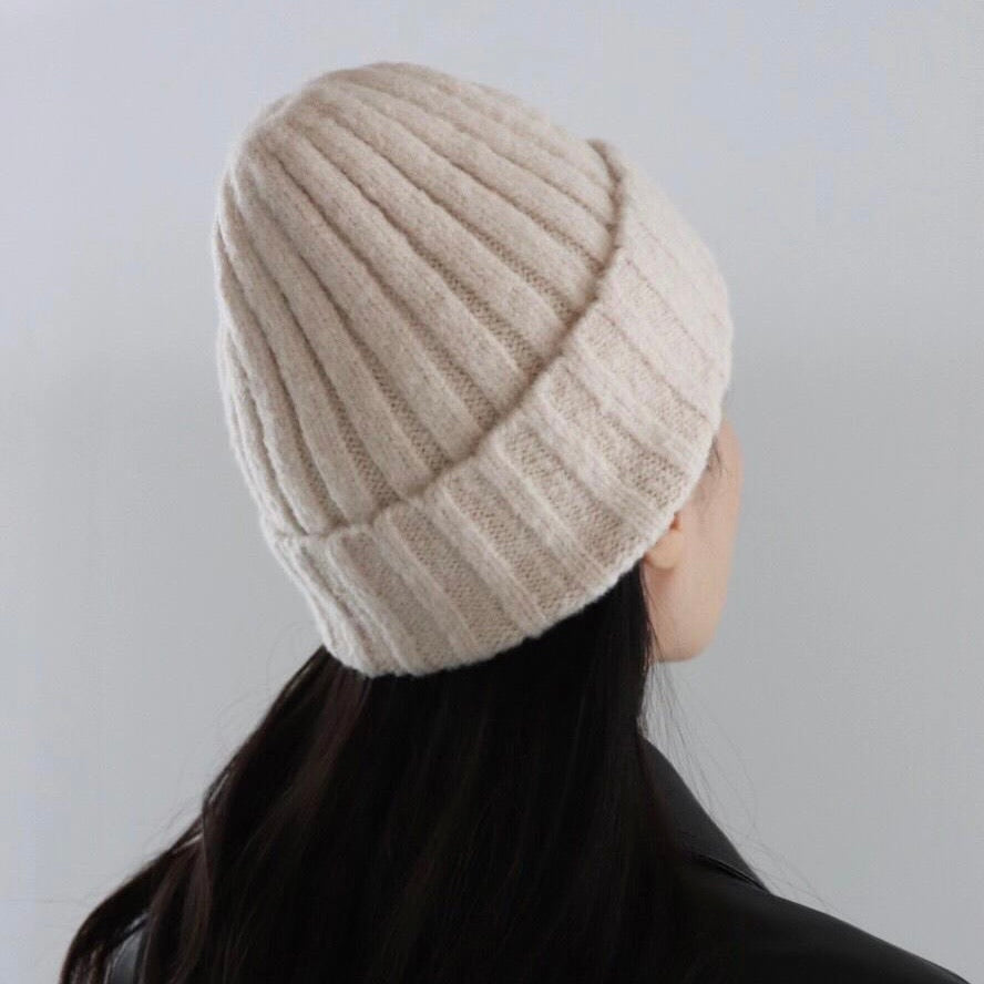A048 BABY KNIT BEANIE