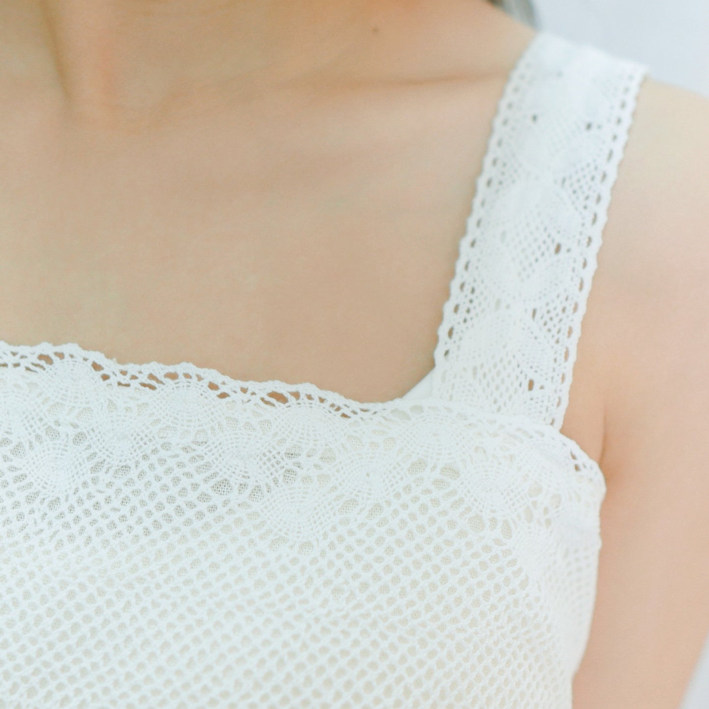#T316 PANCAKE LACE VEST - Letta A