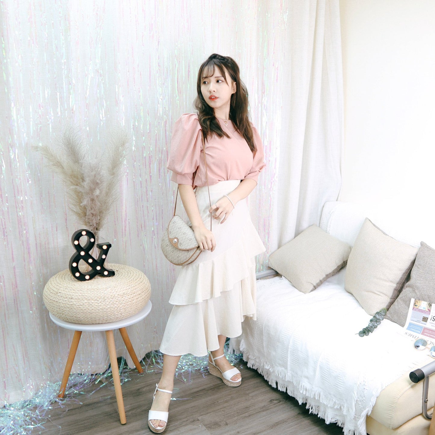 #B116 HEY GIRLS SKIRT - Letta A