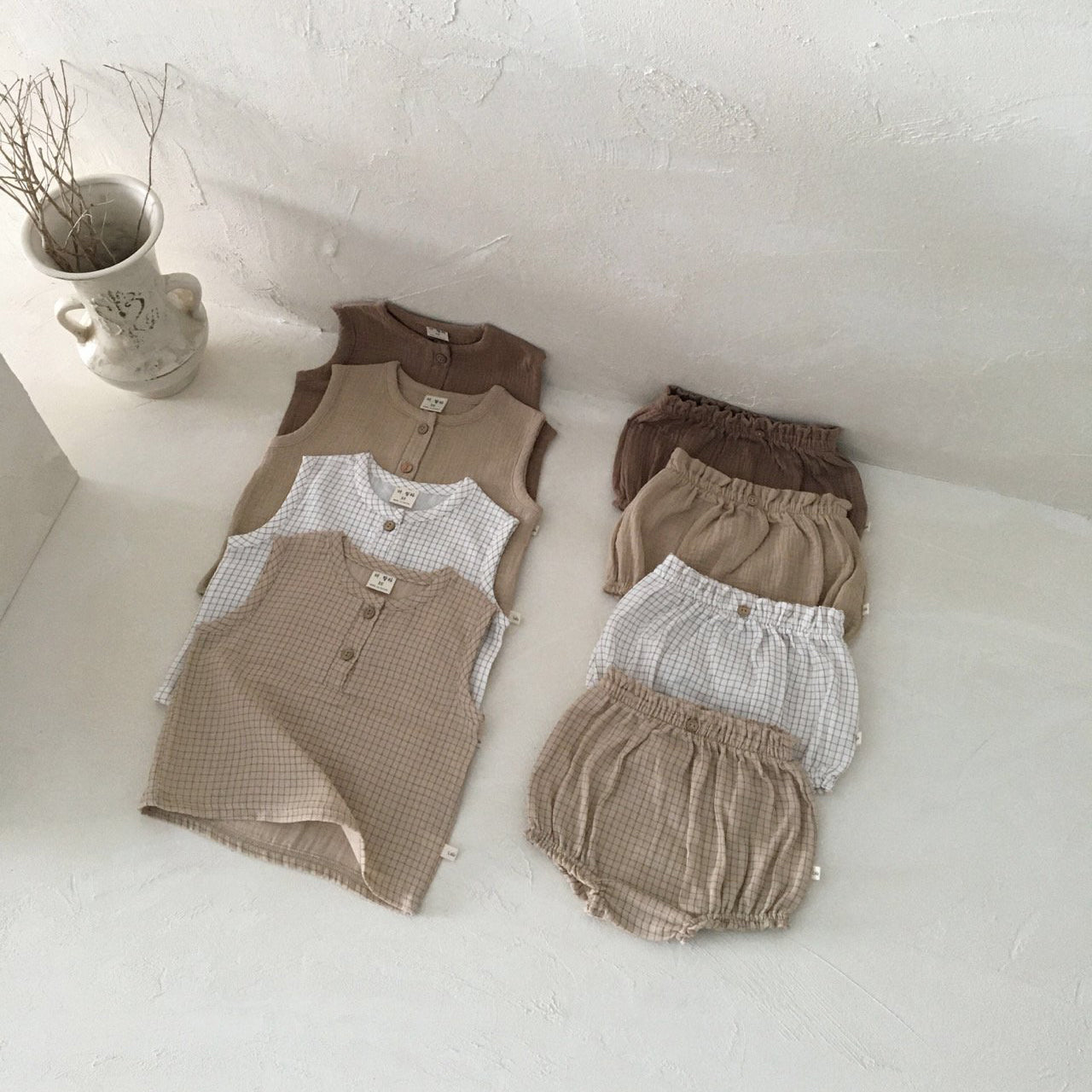 BT061 MILK TEA VEST