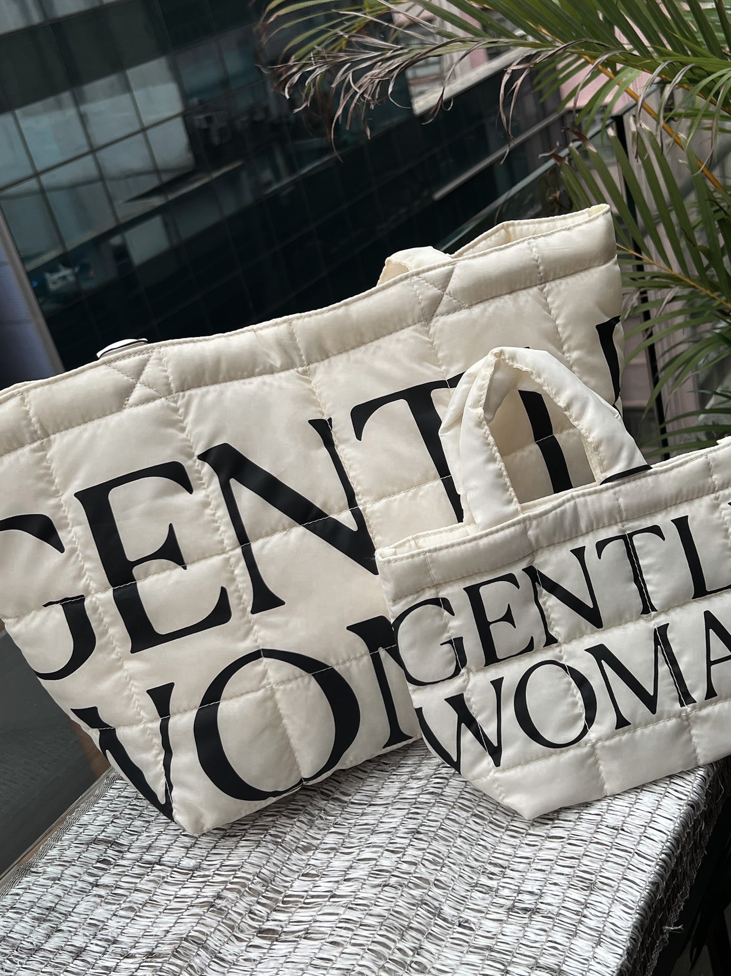 GW10 GENTLEWOMAN PUFFER BAG S / L  (Cushion 袋)
