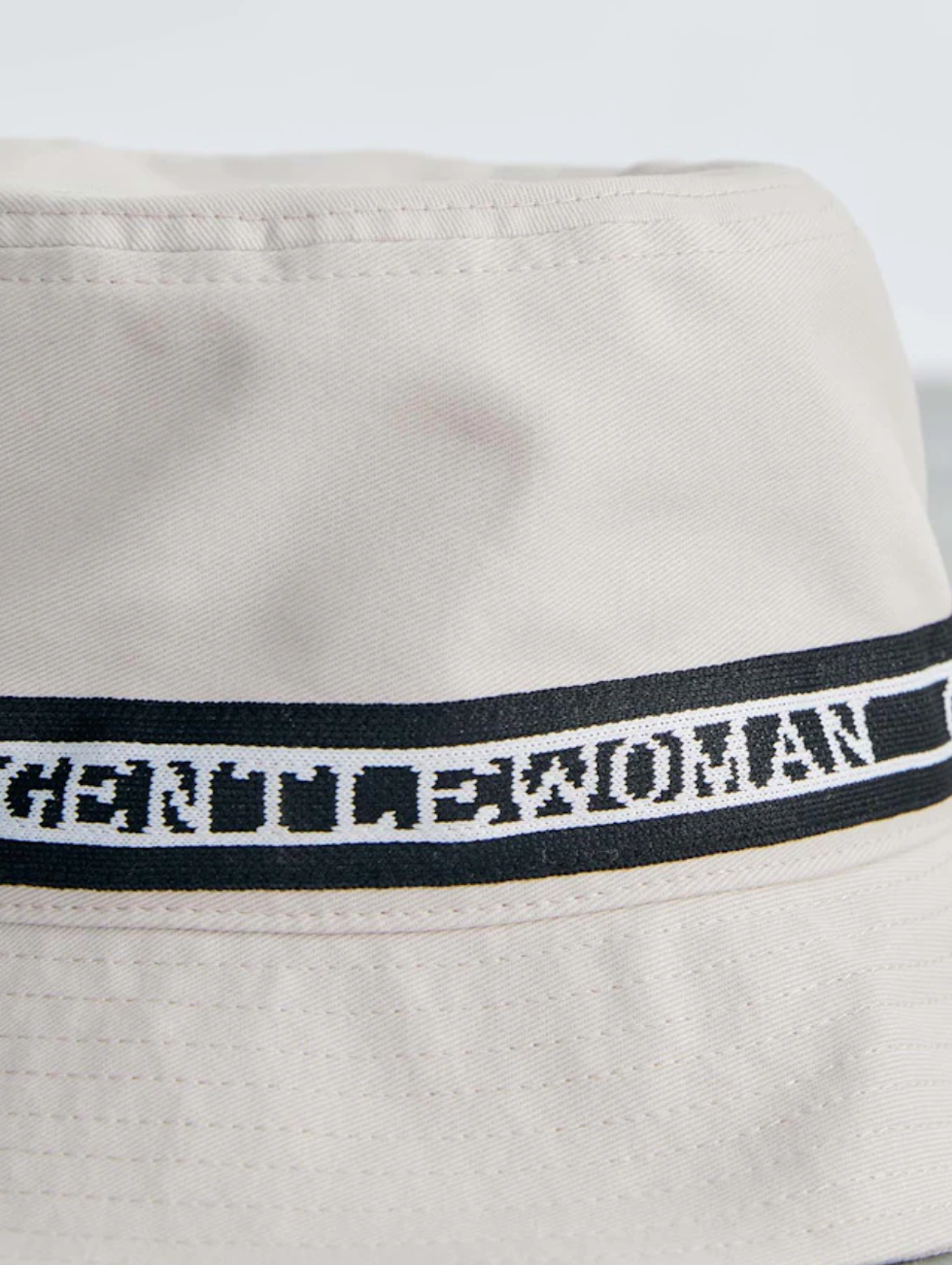 GW09 GENTLEWOMAN BUCKET HAT (白色漁夫帽）