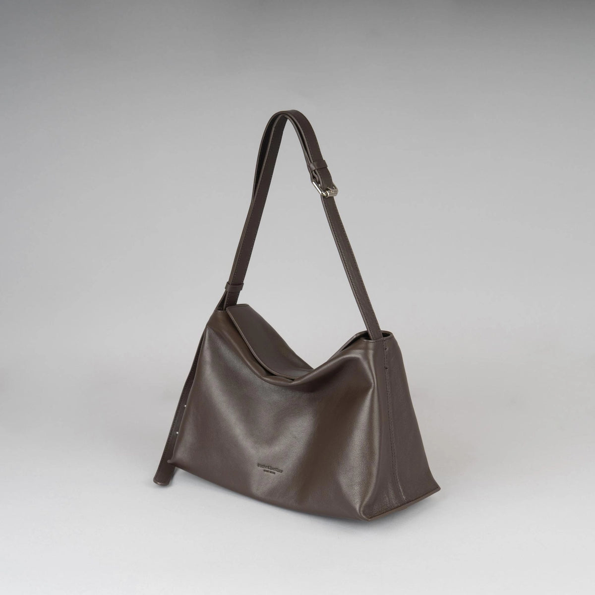 [韓國東大門代購] Bucks & Leather #BL002 Bread Bag (S/M)