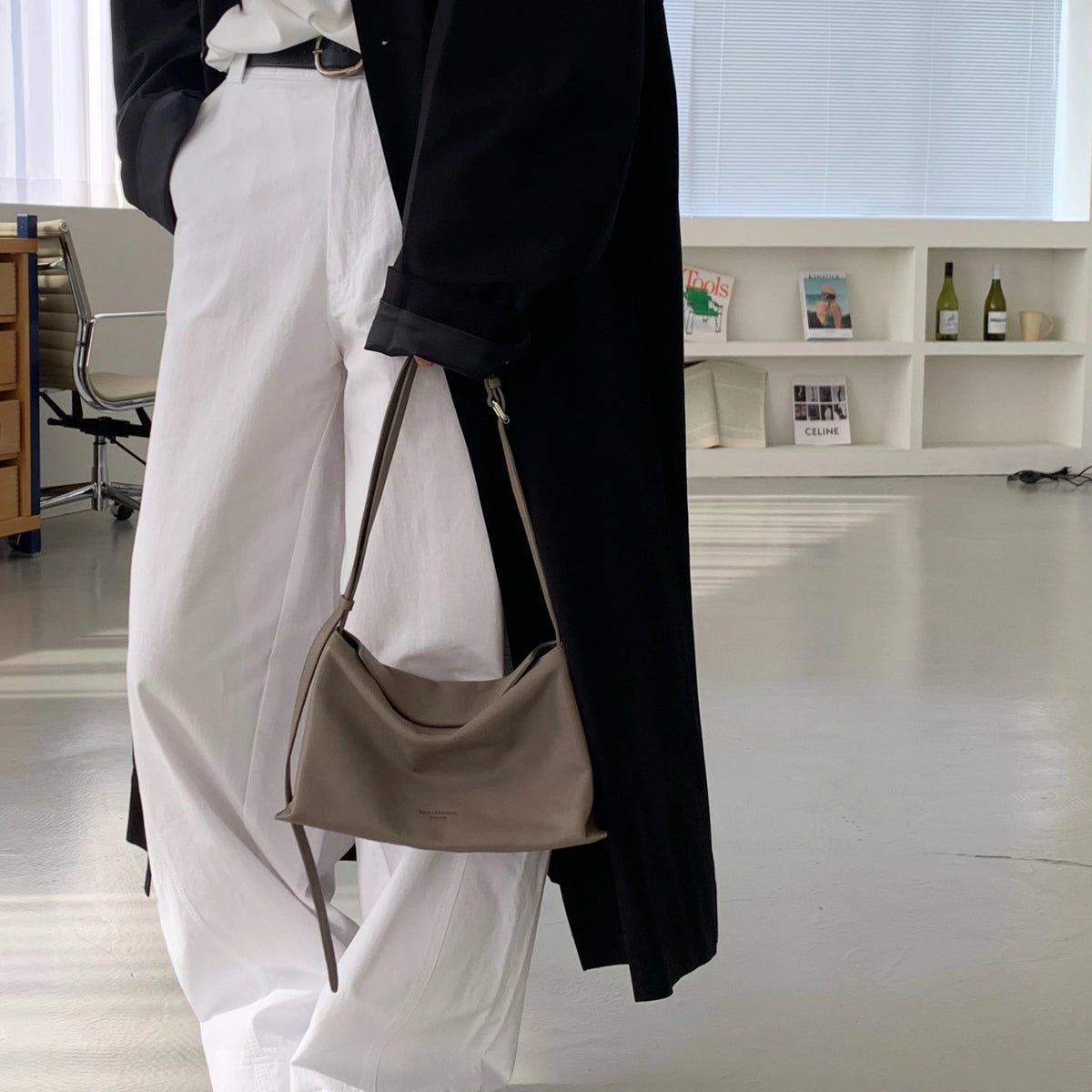 [韓國東大門代購] Bucks & Leather #BL002 Bread Bag (S/M)