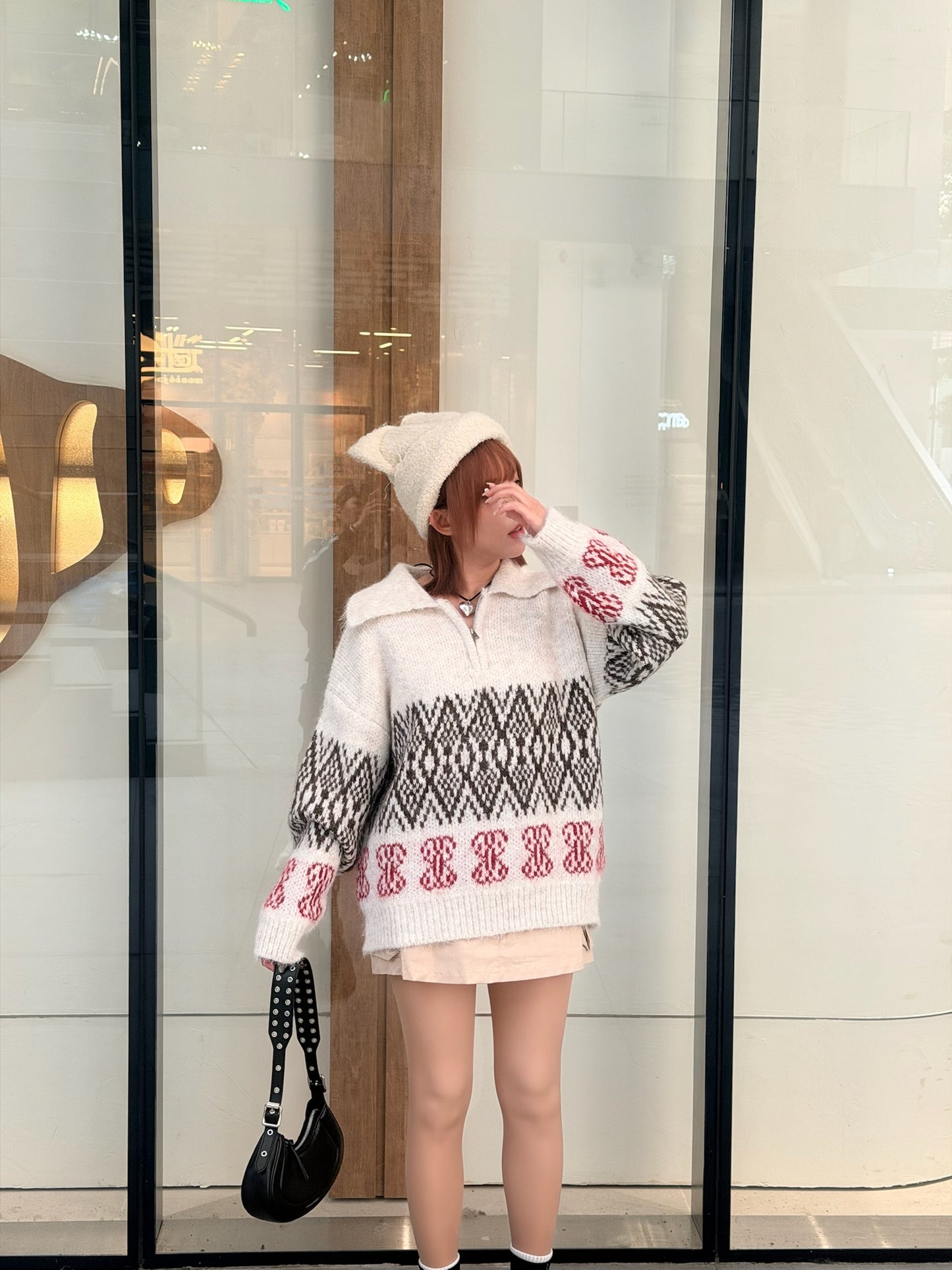 T1031 ON MY WAY SWEATER