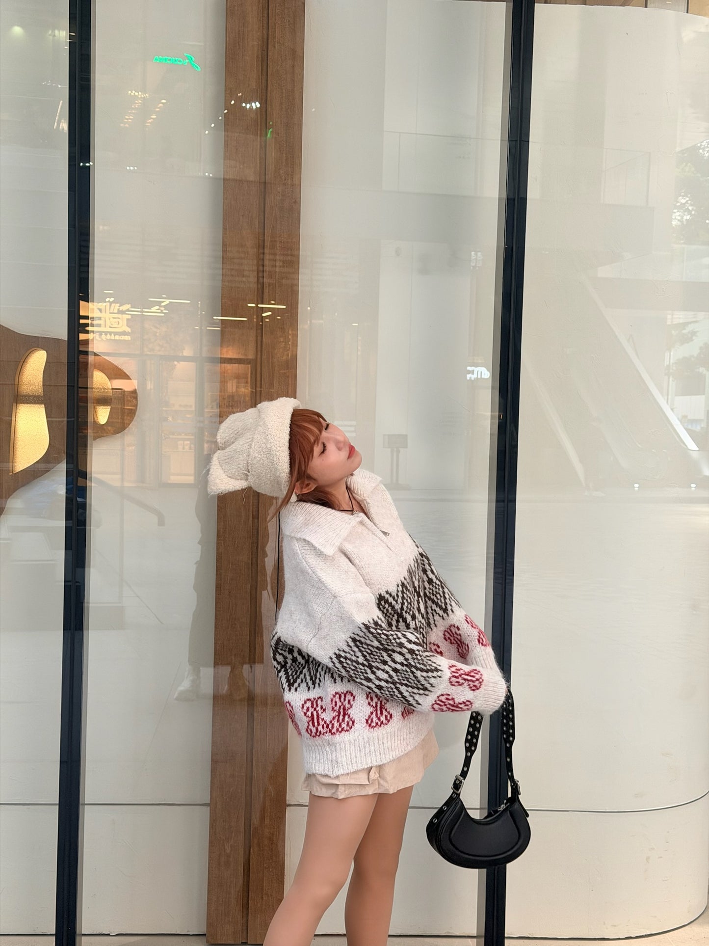 T1031 ON MY WAY SWEATER