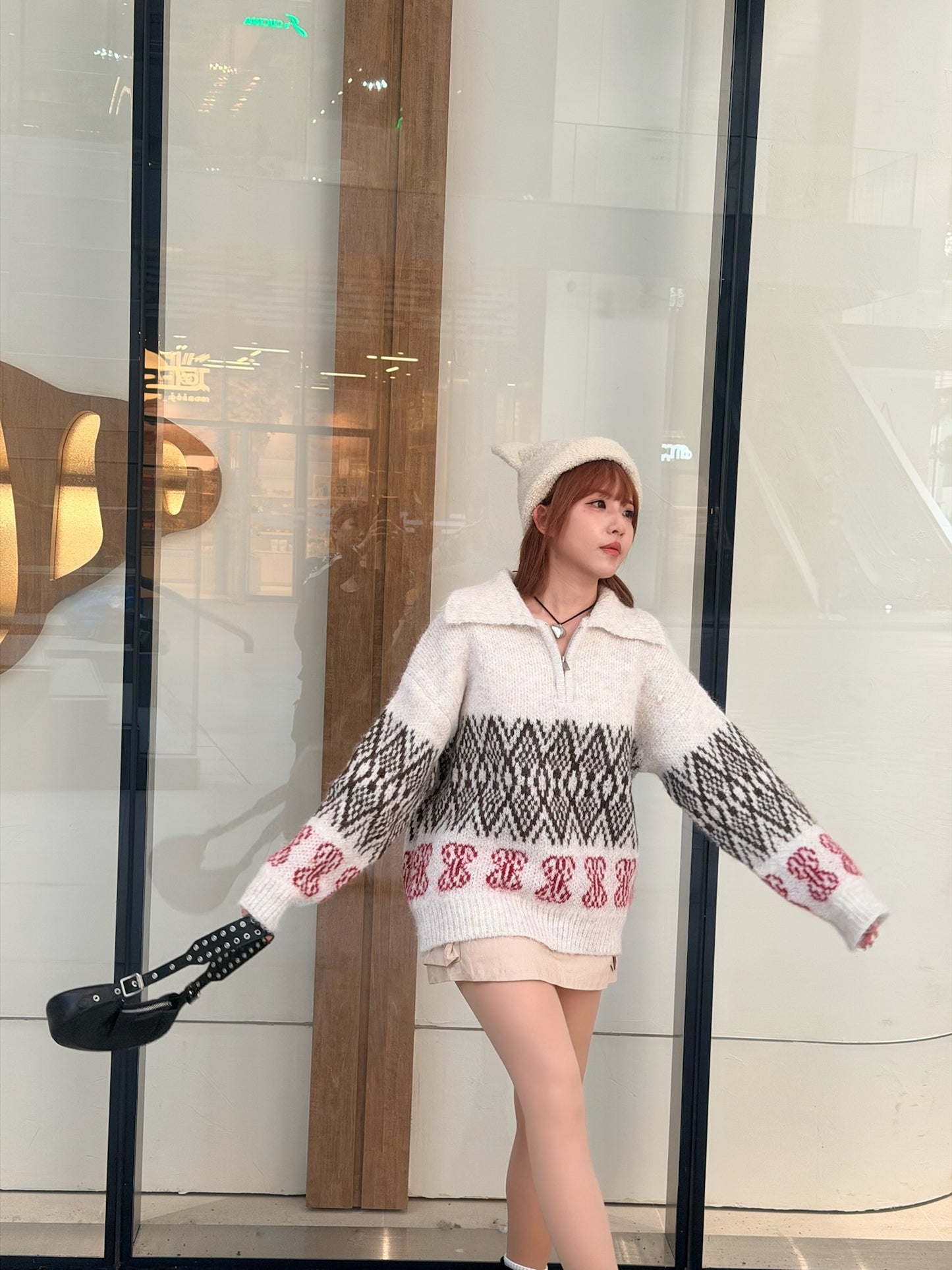 T1031 ON MY WAY SWEATER