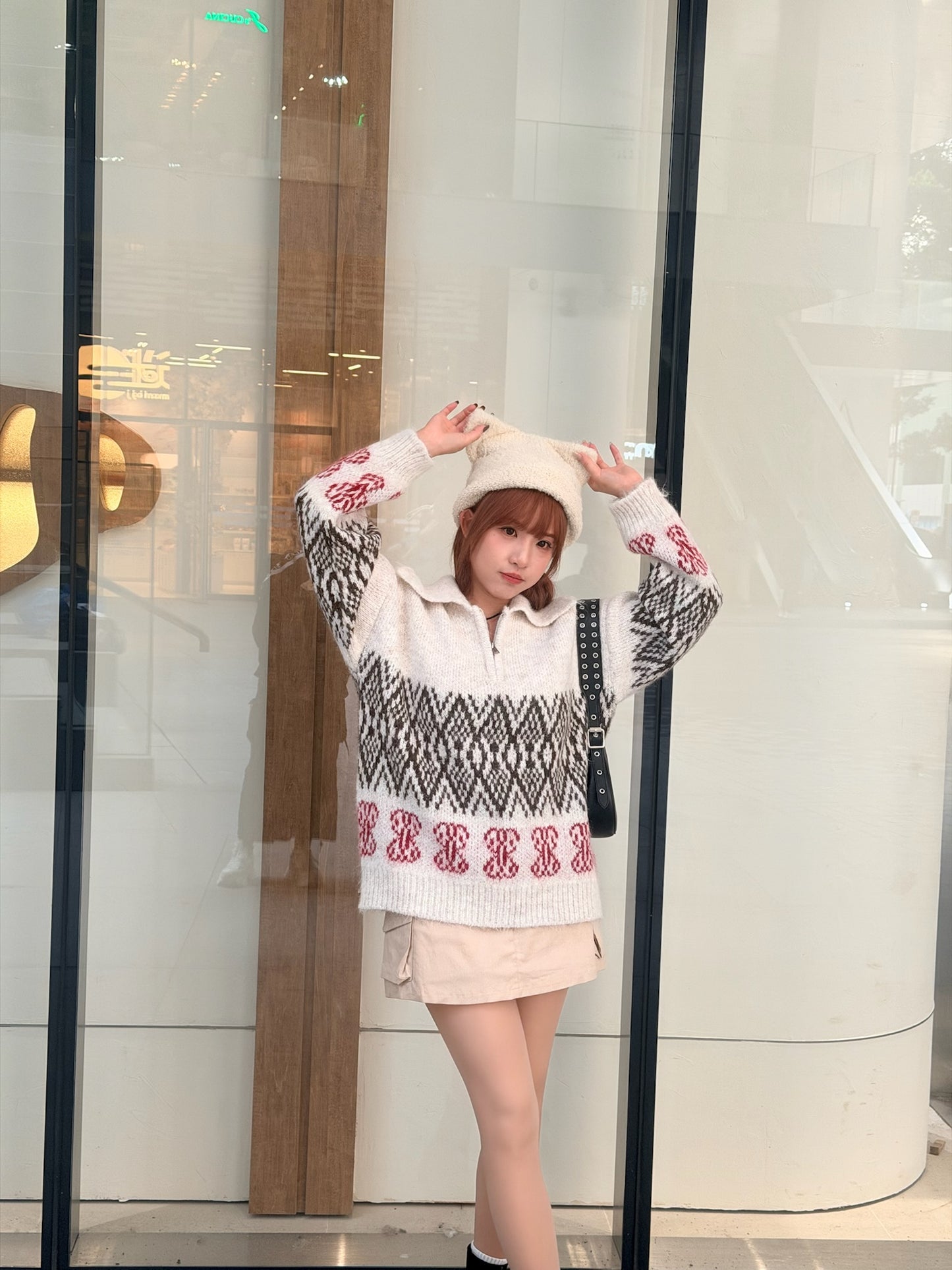 T1031 ON MY WAY SWEATER