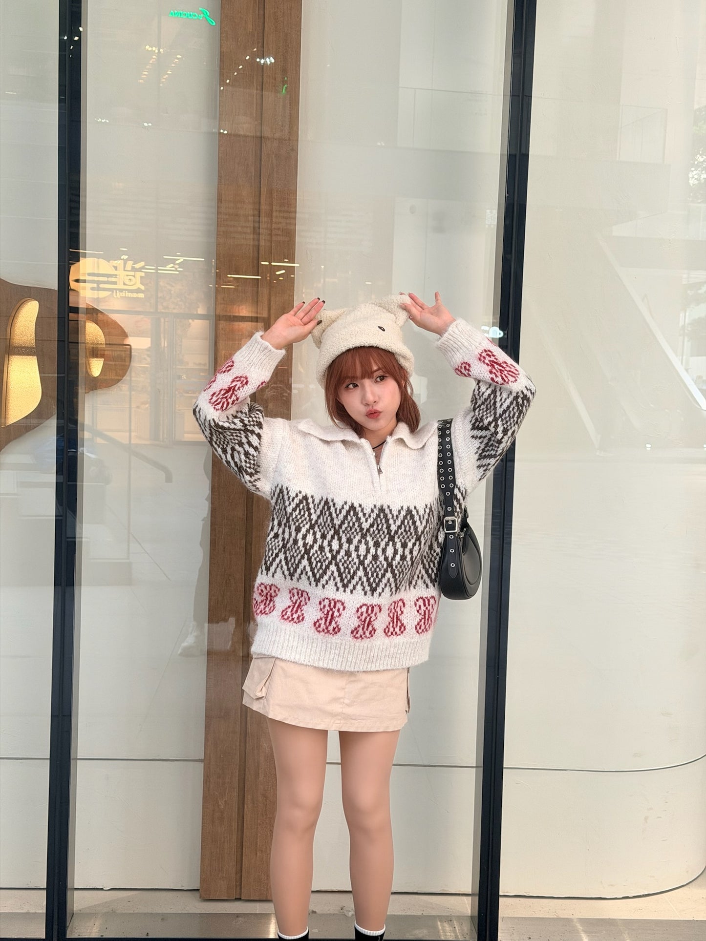 T1031 ON MY WAY SWEATER