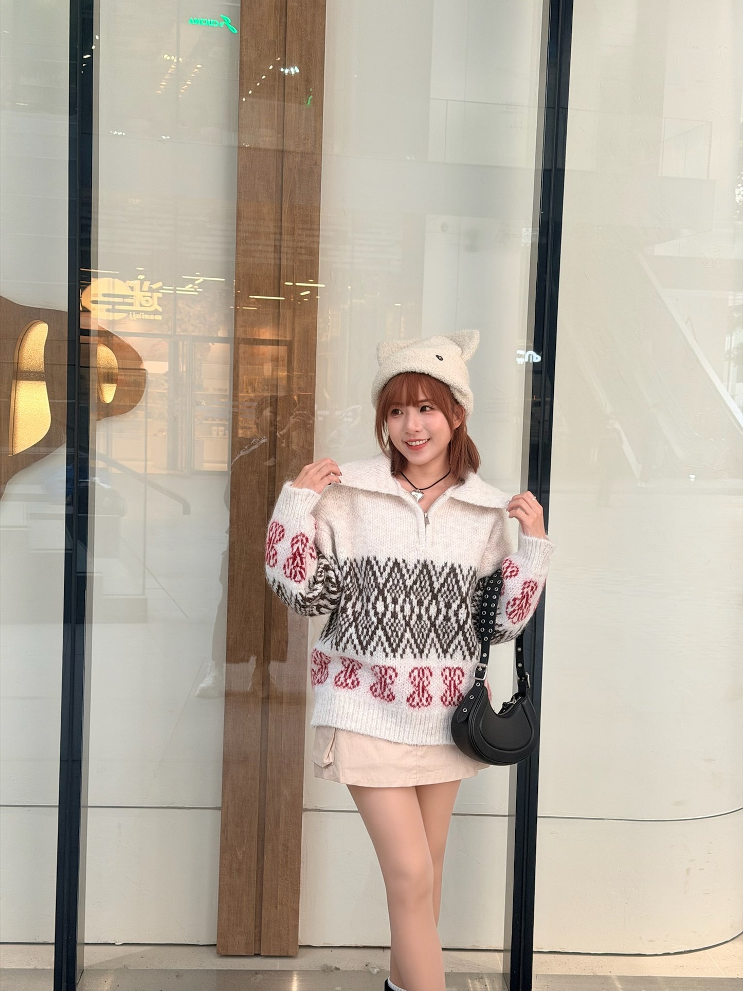 T1031 ON MY WAY SWEATER