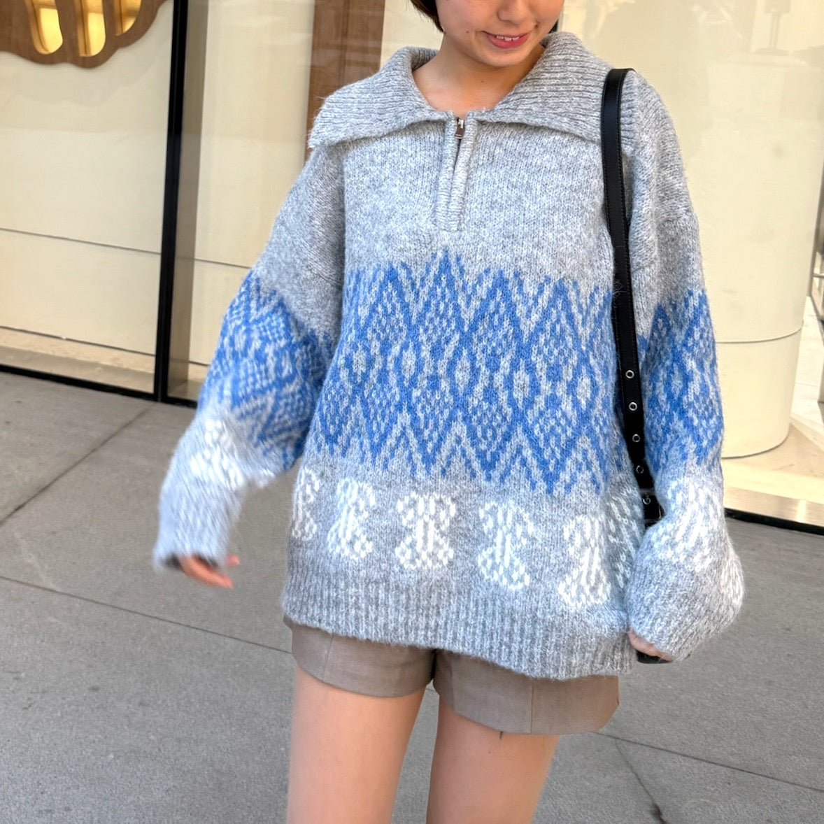 T1031 ON MY WAY SWEATER