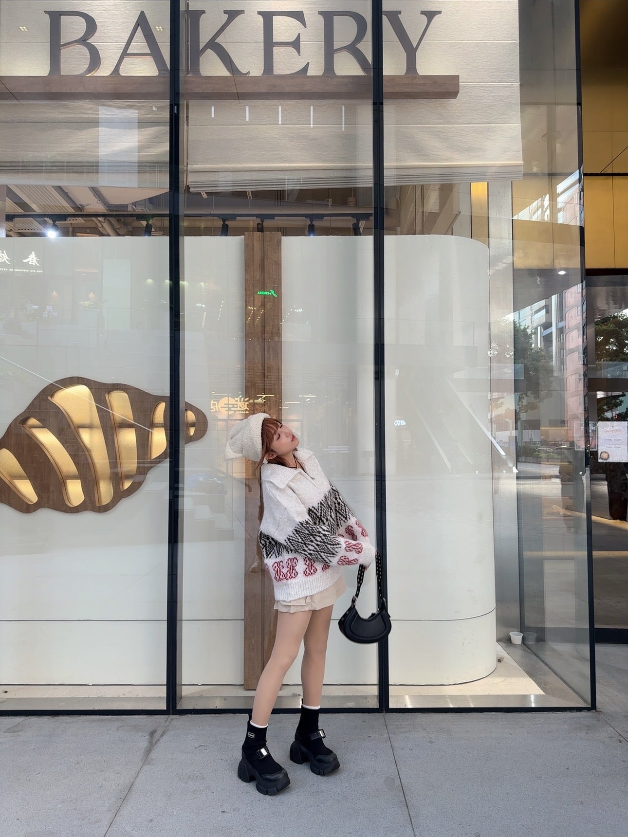 T1031 ON MY WAY SWEATER