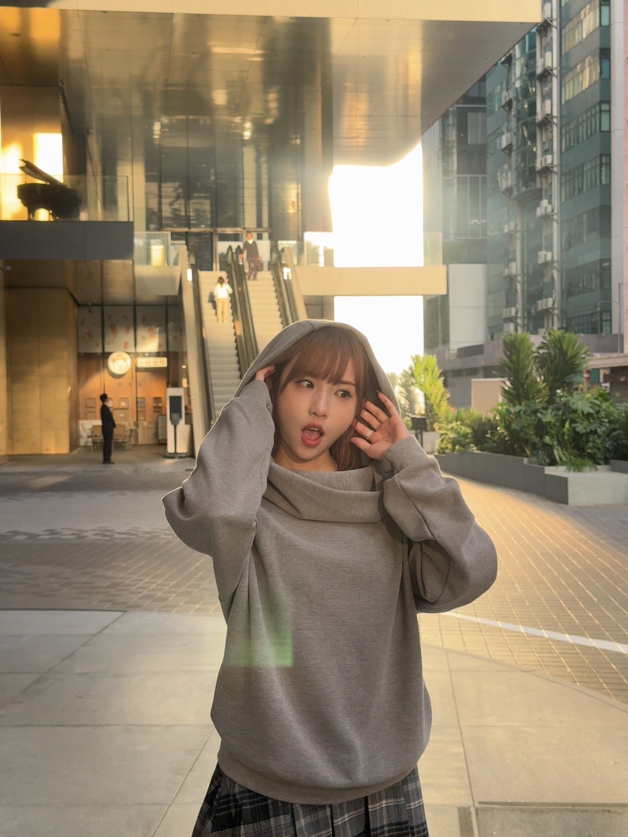 T1036 2 WAYS CHIC HOODIE