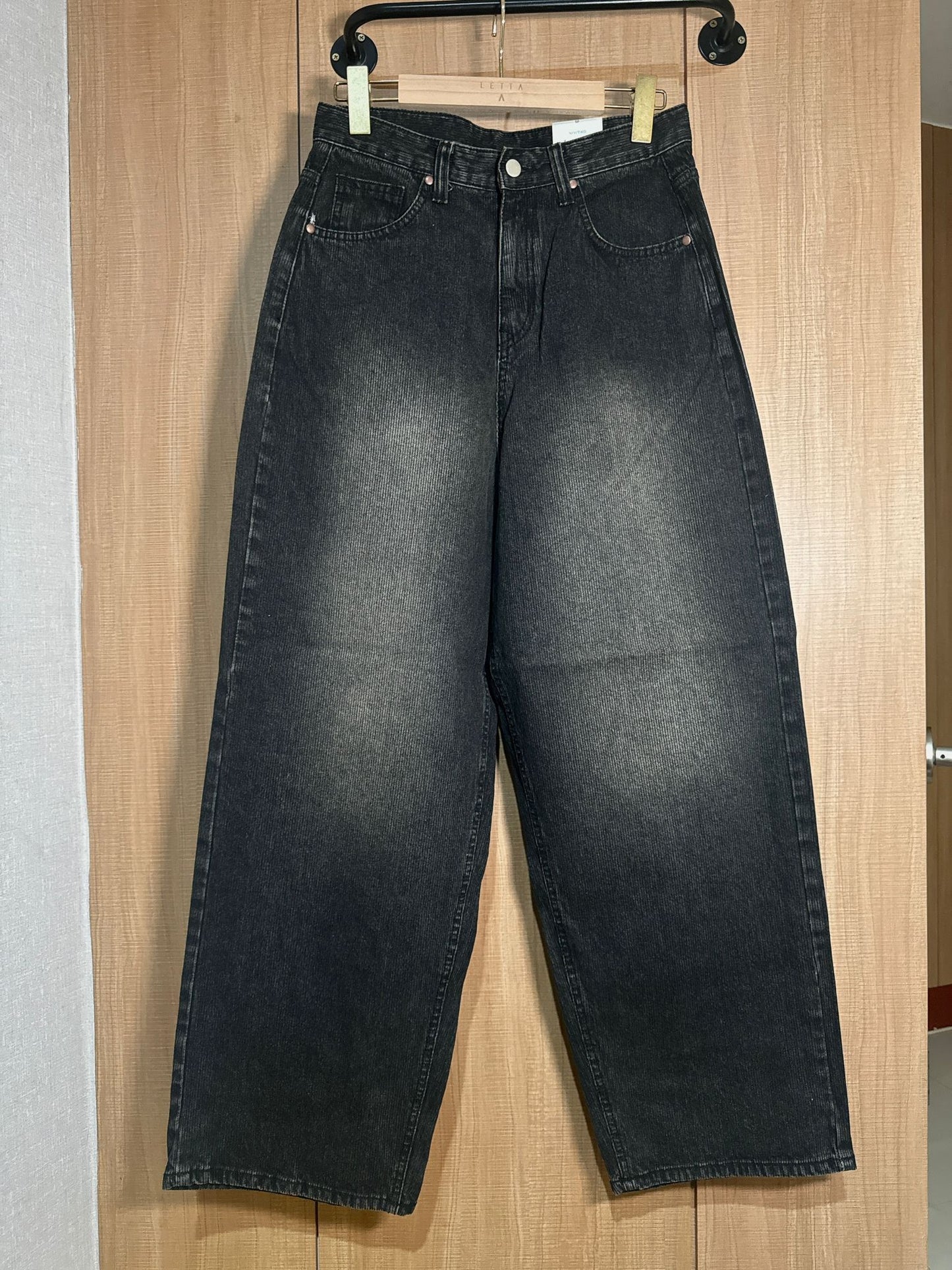 J326 DAN JEANS