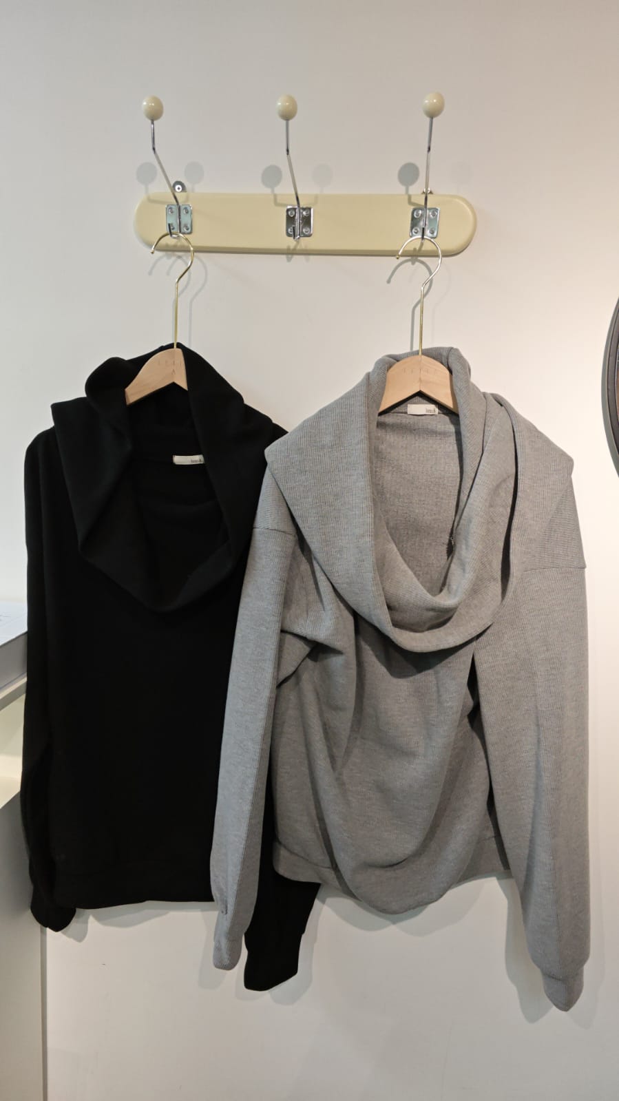 T1036 2 WAYS CHIC HOODIE