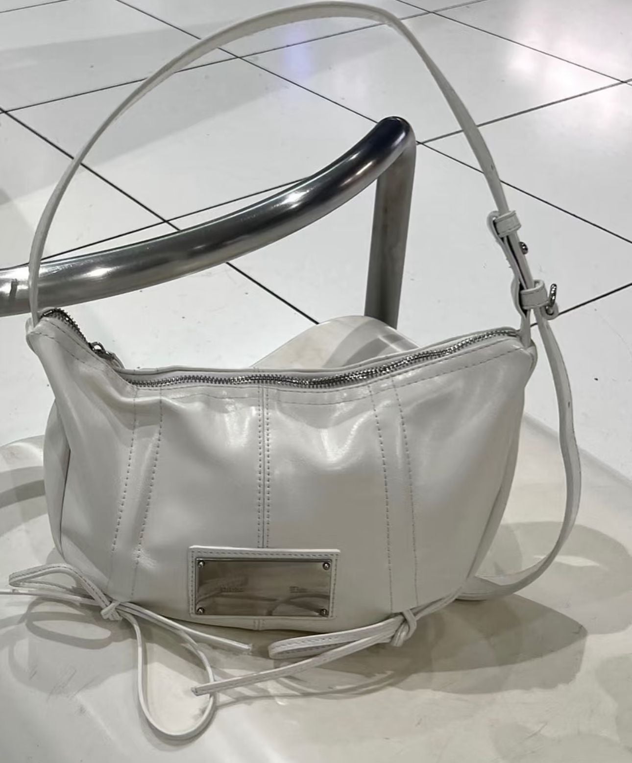 【韓國代購】Matin Kim HALF SHIRRING RIBBON ROUND BAG 蝴蝶結款包