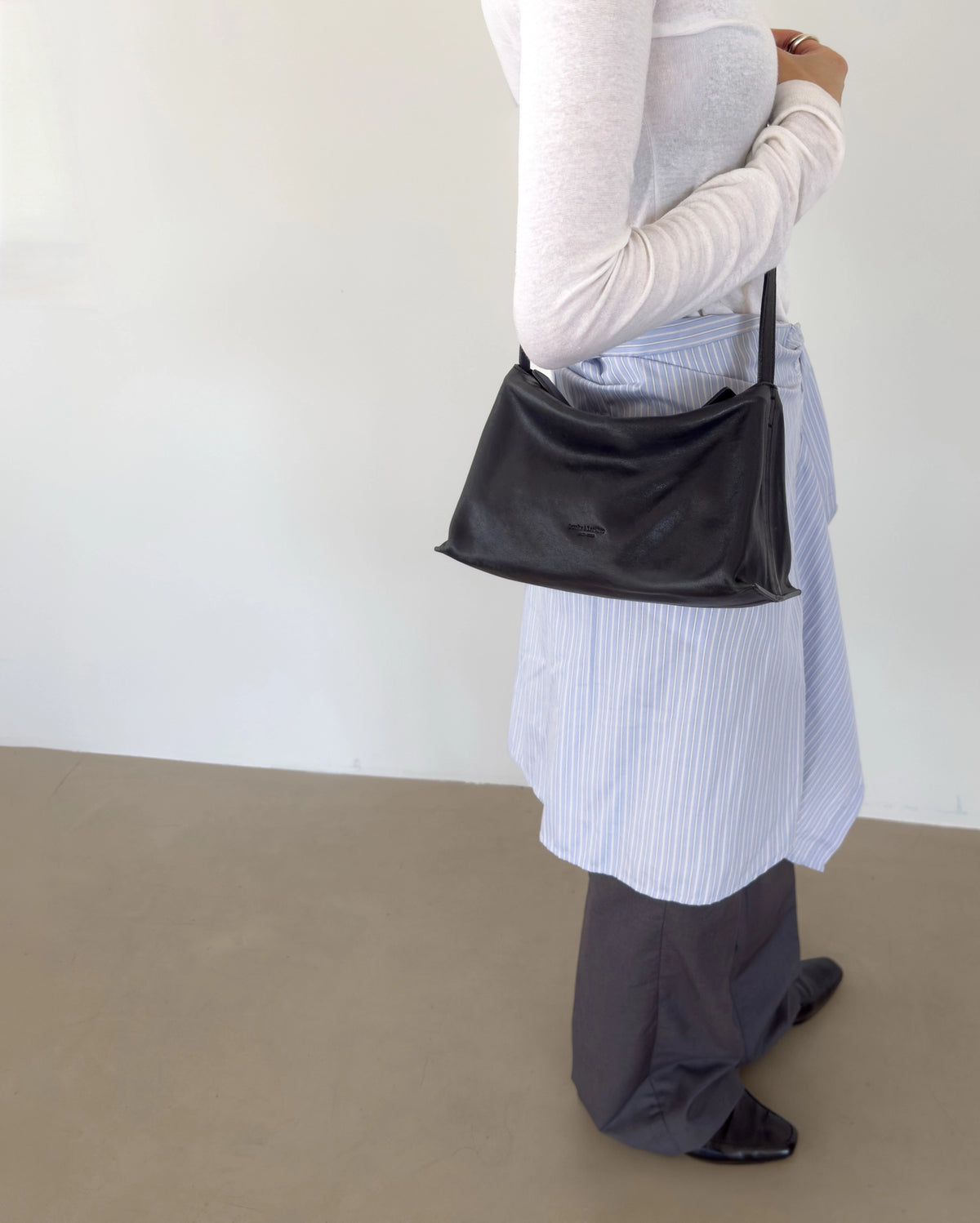 [韓國東大門代購] Bucks & Leather #BL002 Bread Bag (S/M)
