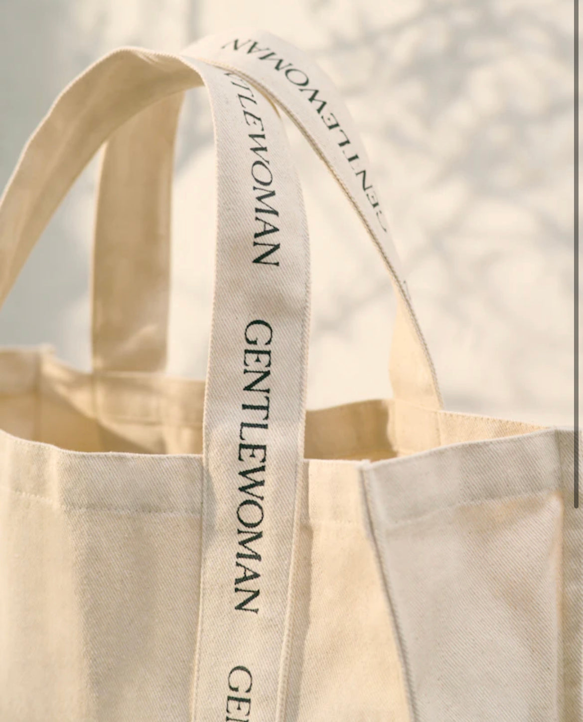 GW04 LOGO STRAP SHOPPING TOTE (細logo帆布袋)